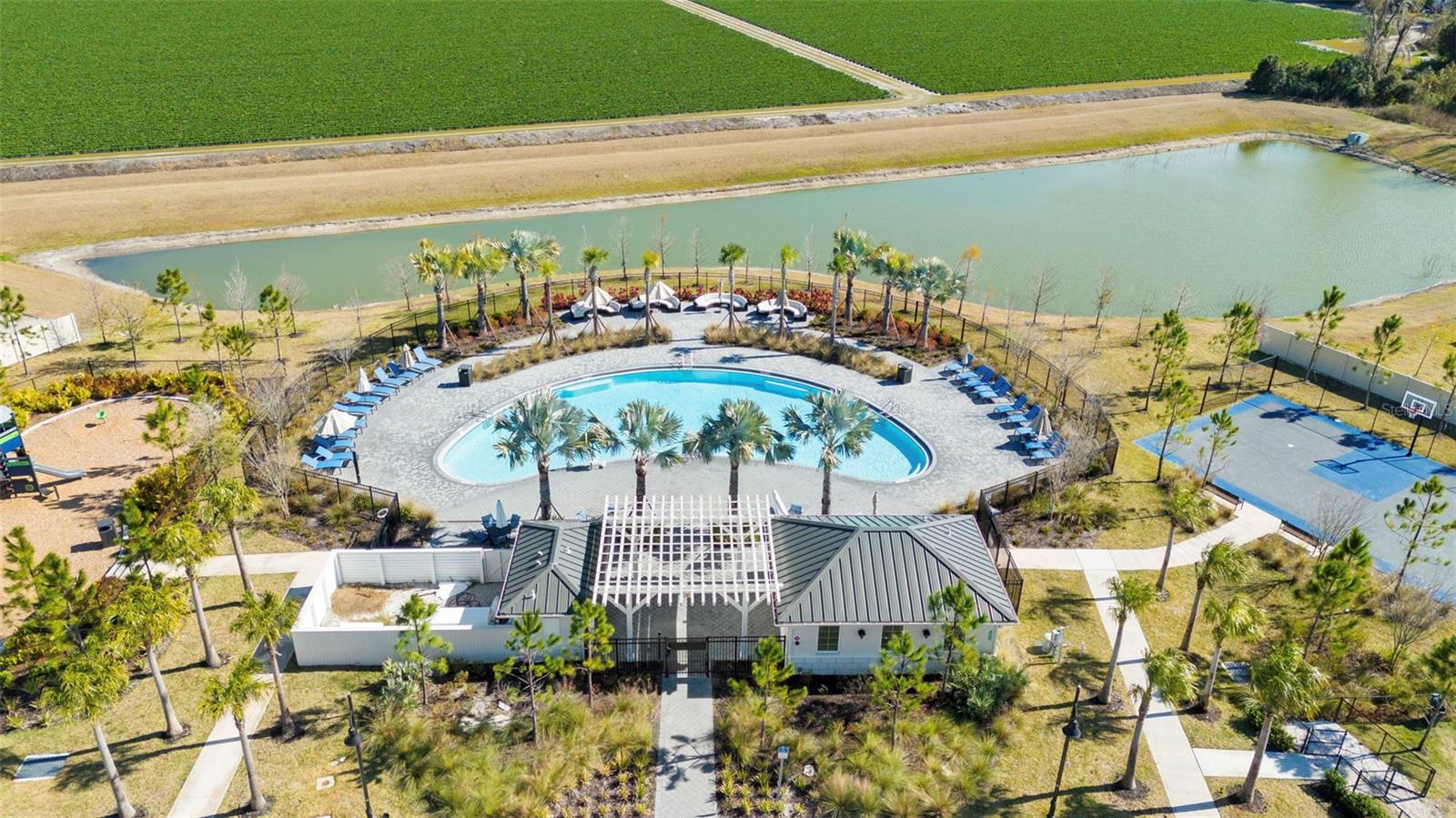 PARK EAST - Residential