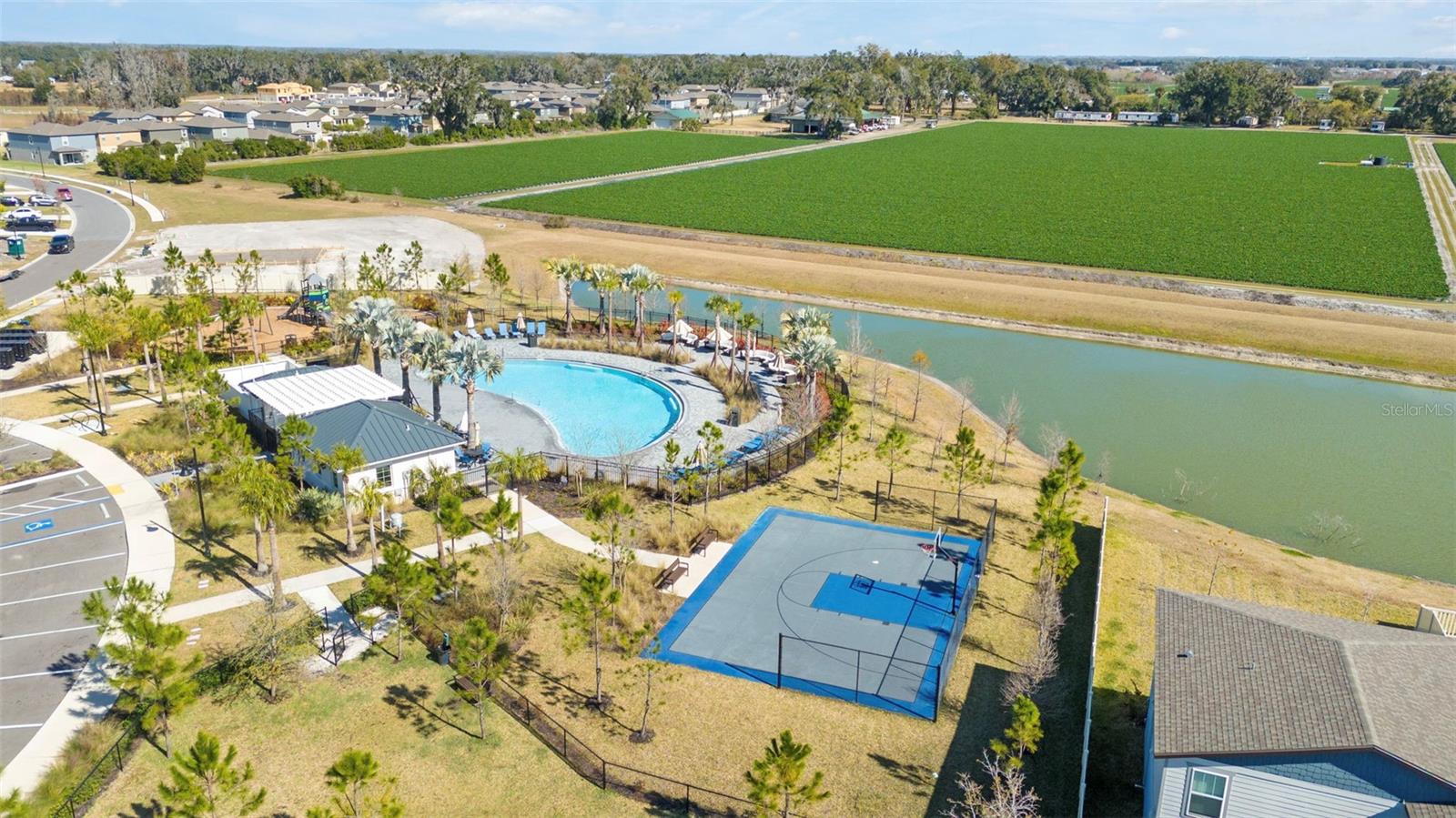 PARK EAST - Residential