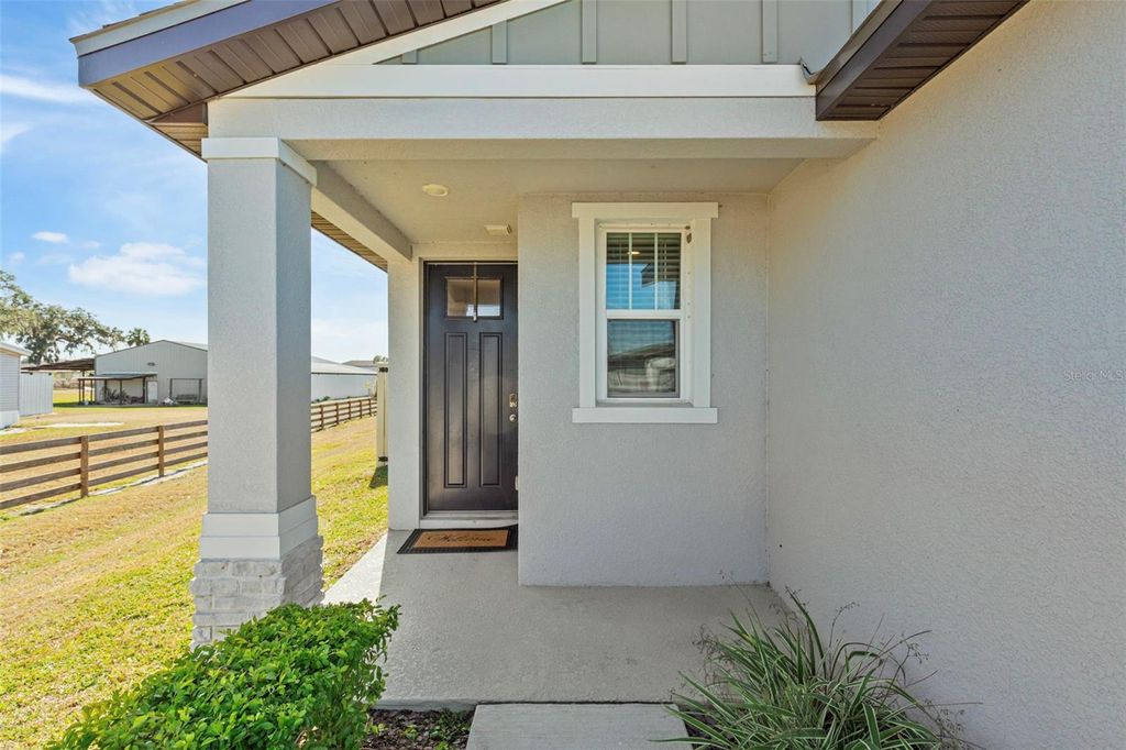 Photo of 2315 E Newsome Road, Plant City, FL 33565 (MLS # TB8467000)