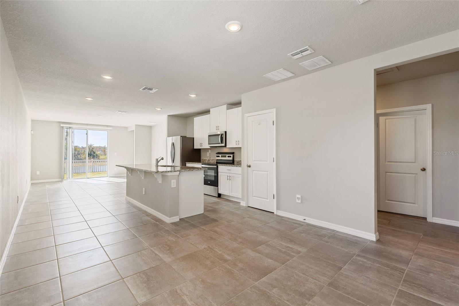 PARK EAST - Residential