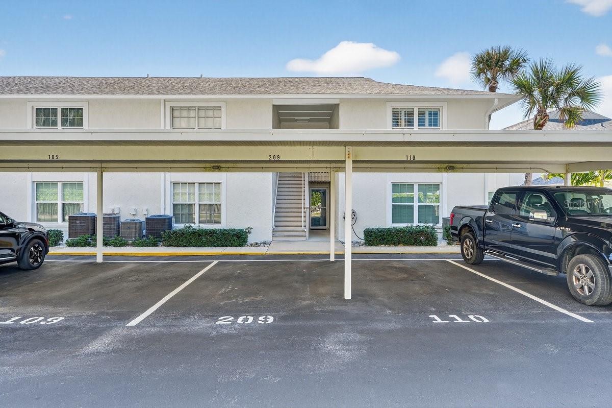 VILLAGE COLONY BEACH CLUB - Residential