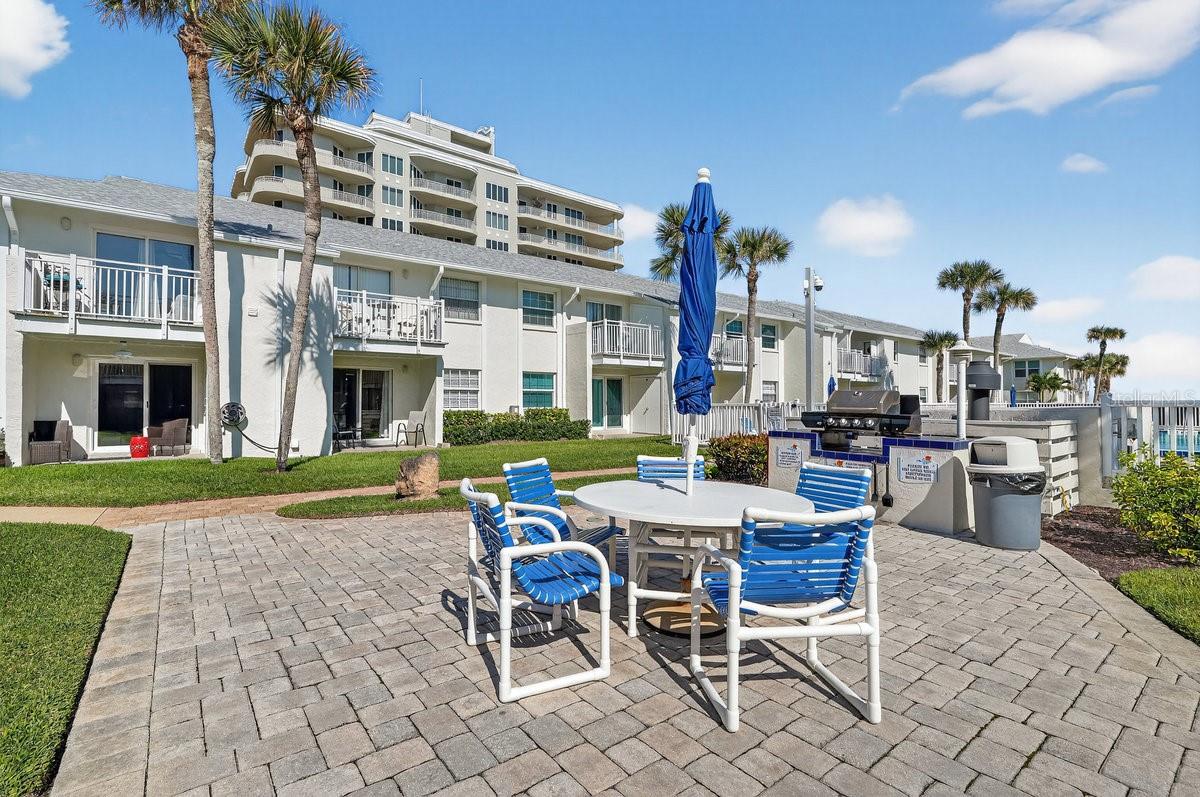 VILLAGE COLONY BEACH CLUB - Residential