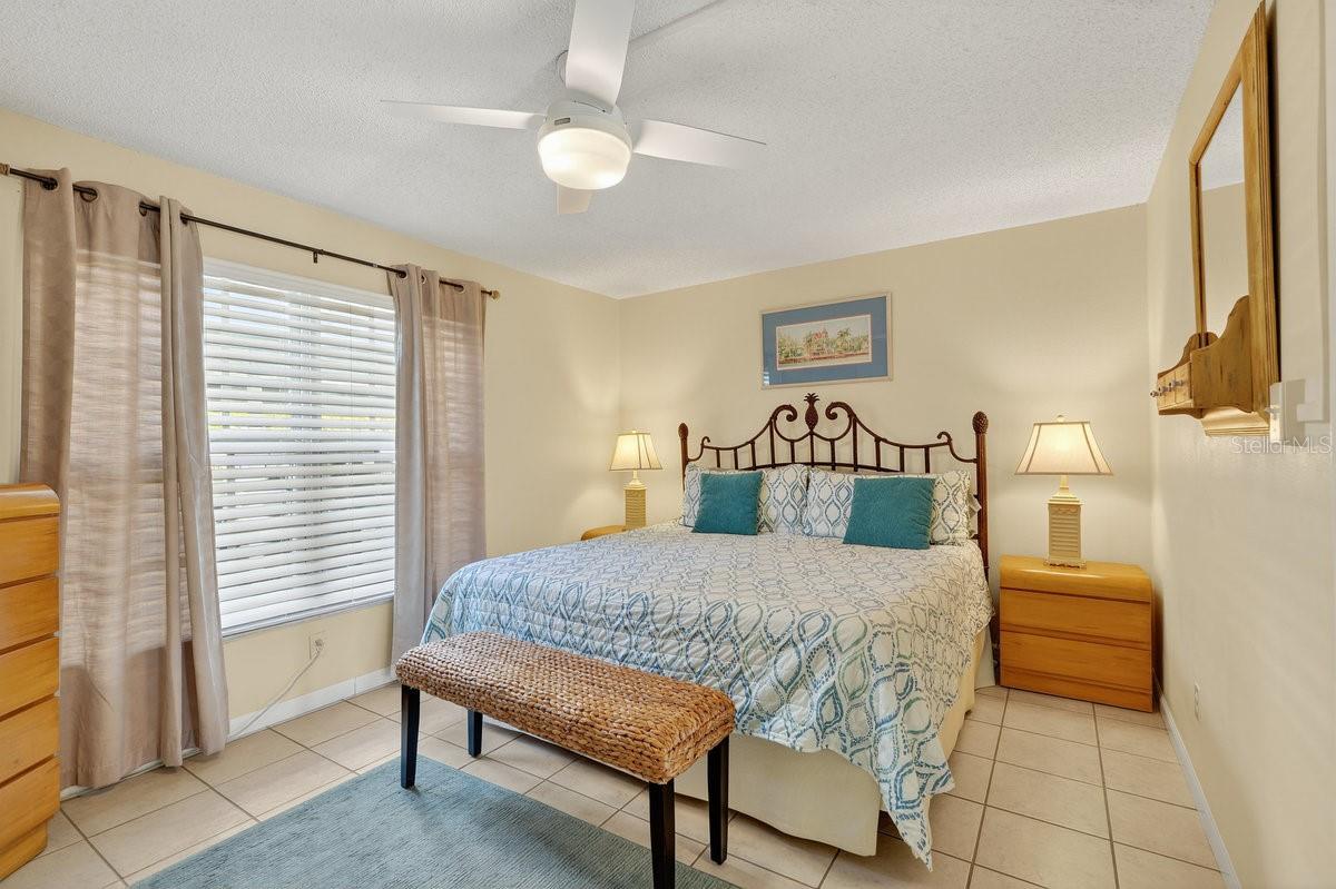 VILLAGE COLONY BEACH CLUB - Residential