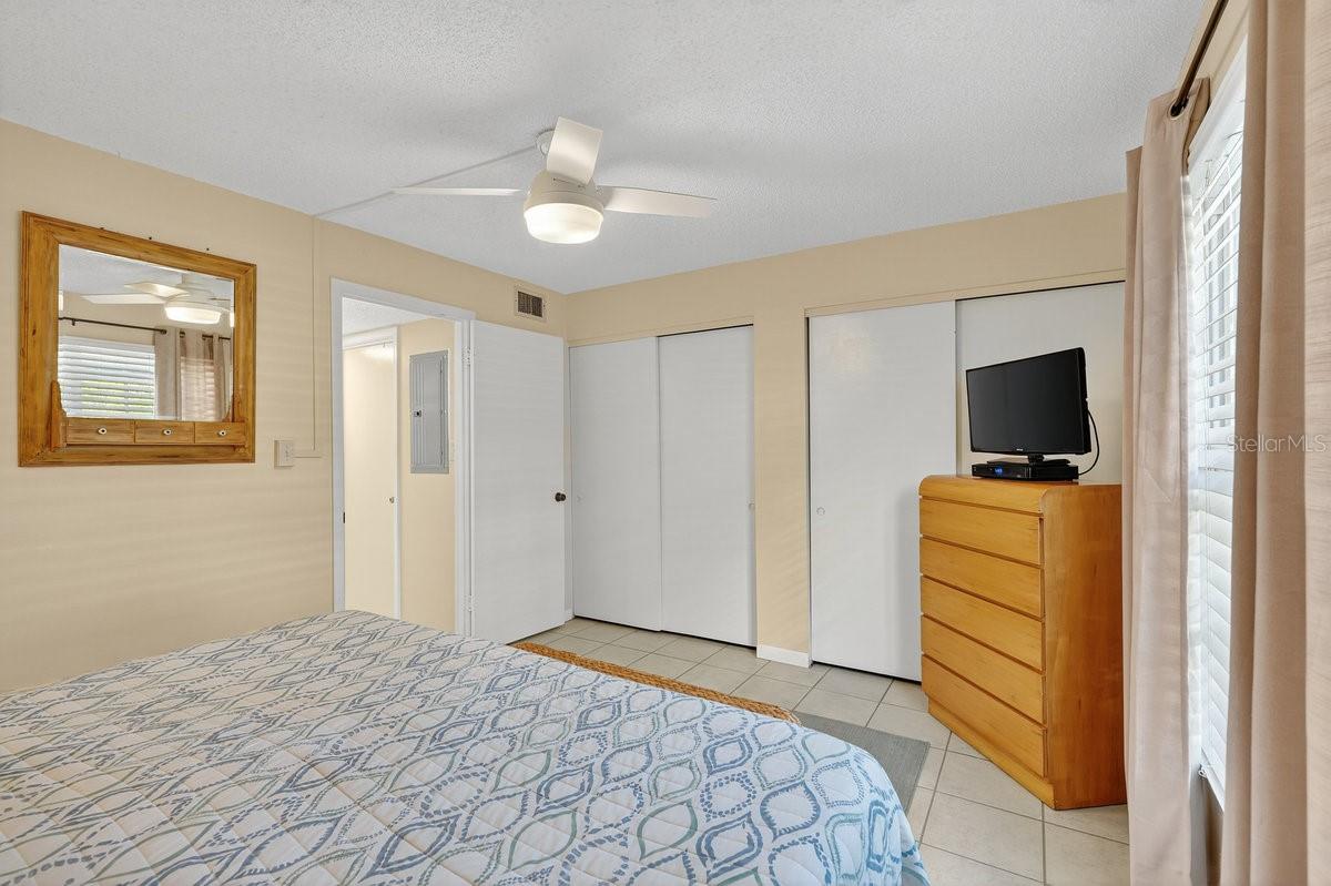 VILLAGE COLONY BEACH CLUB - Residential