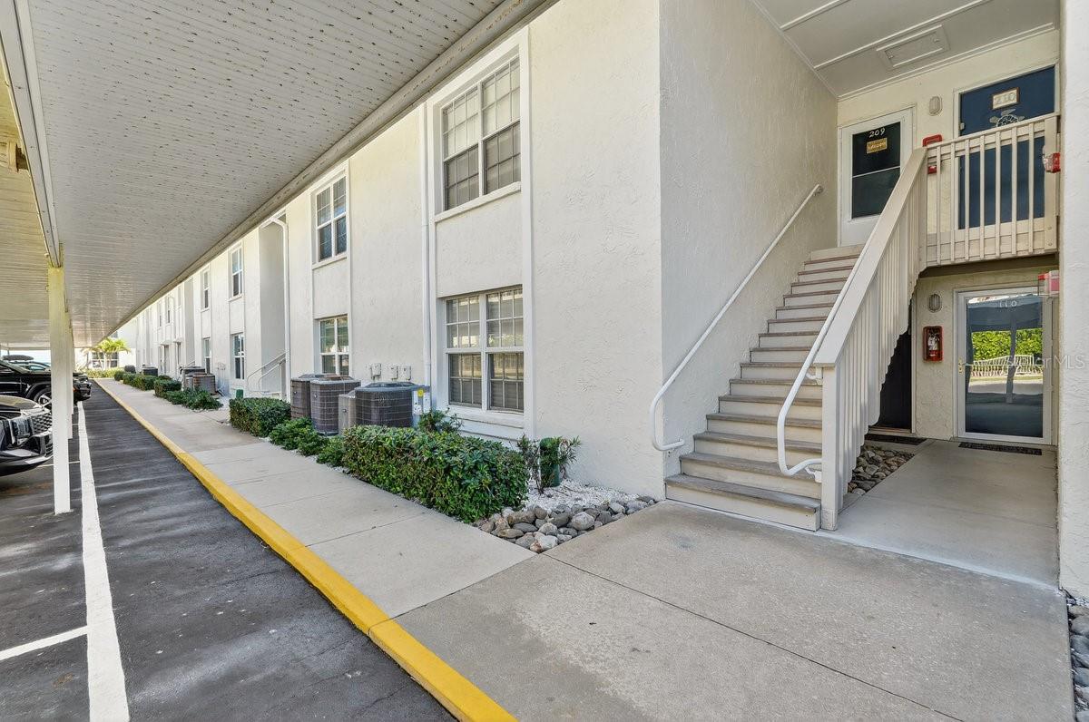 VILLAGE COLONY BEACH CLUB - Residential