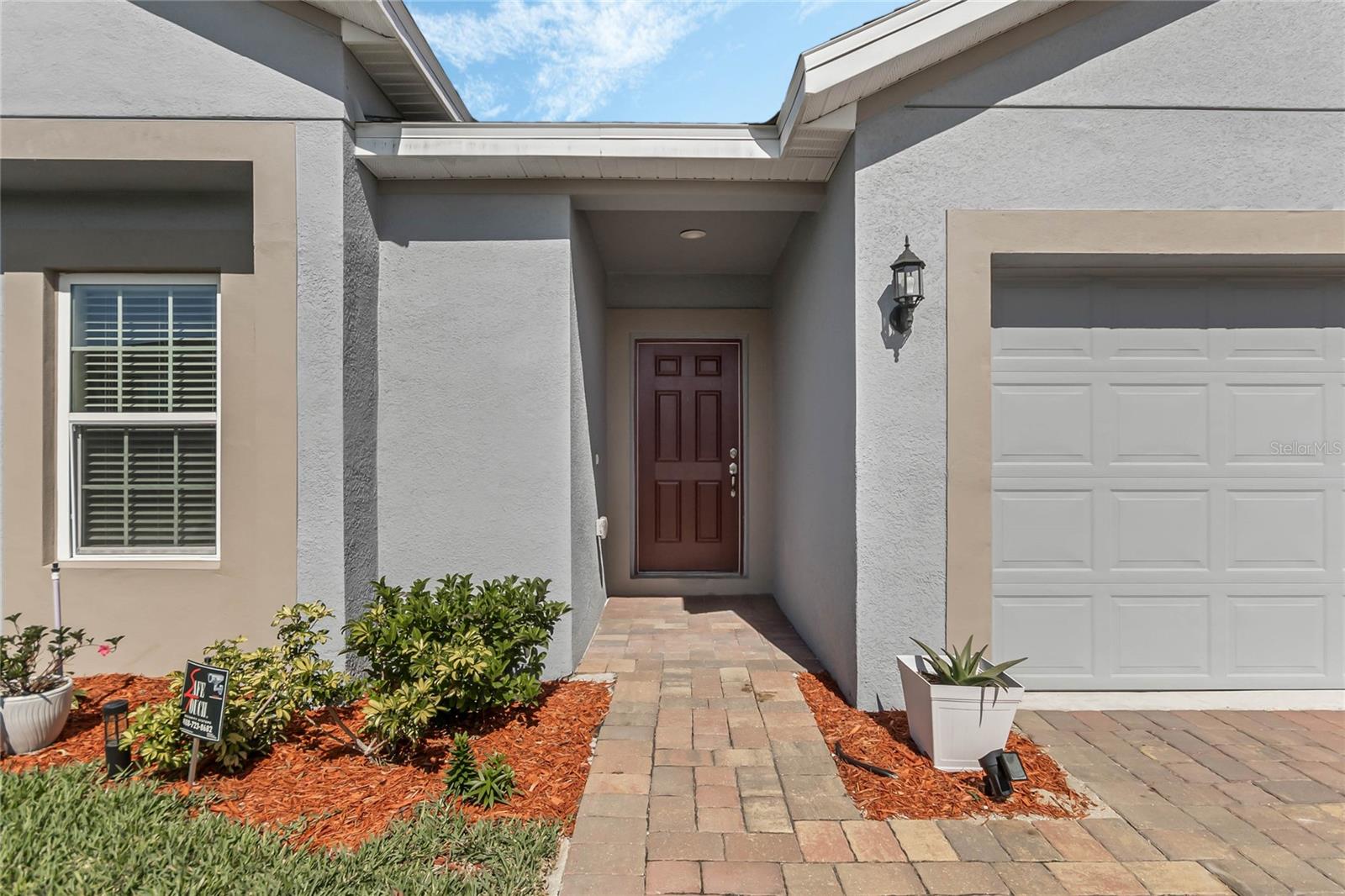 687 CAMPO LANE