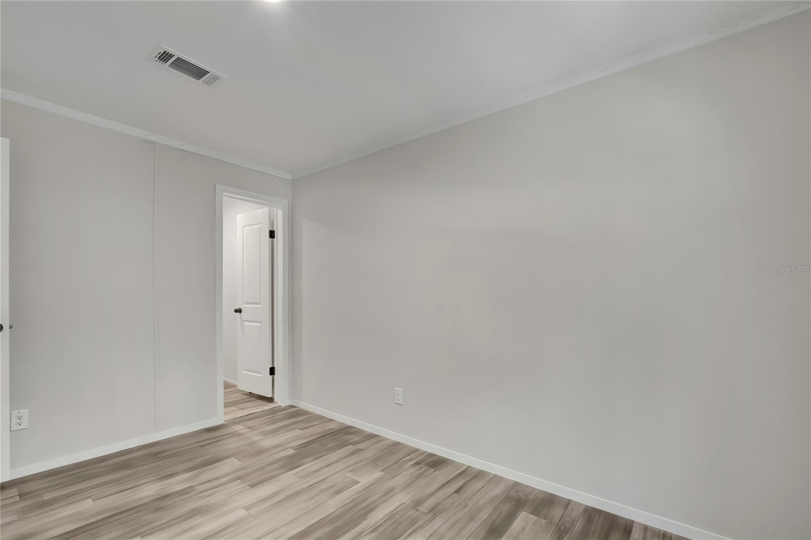 APACHE SHORES UNIT 04 - Residential
