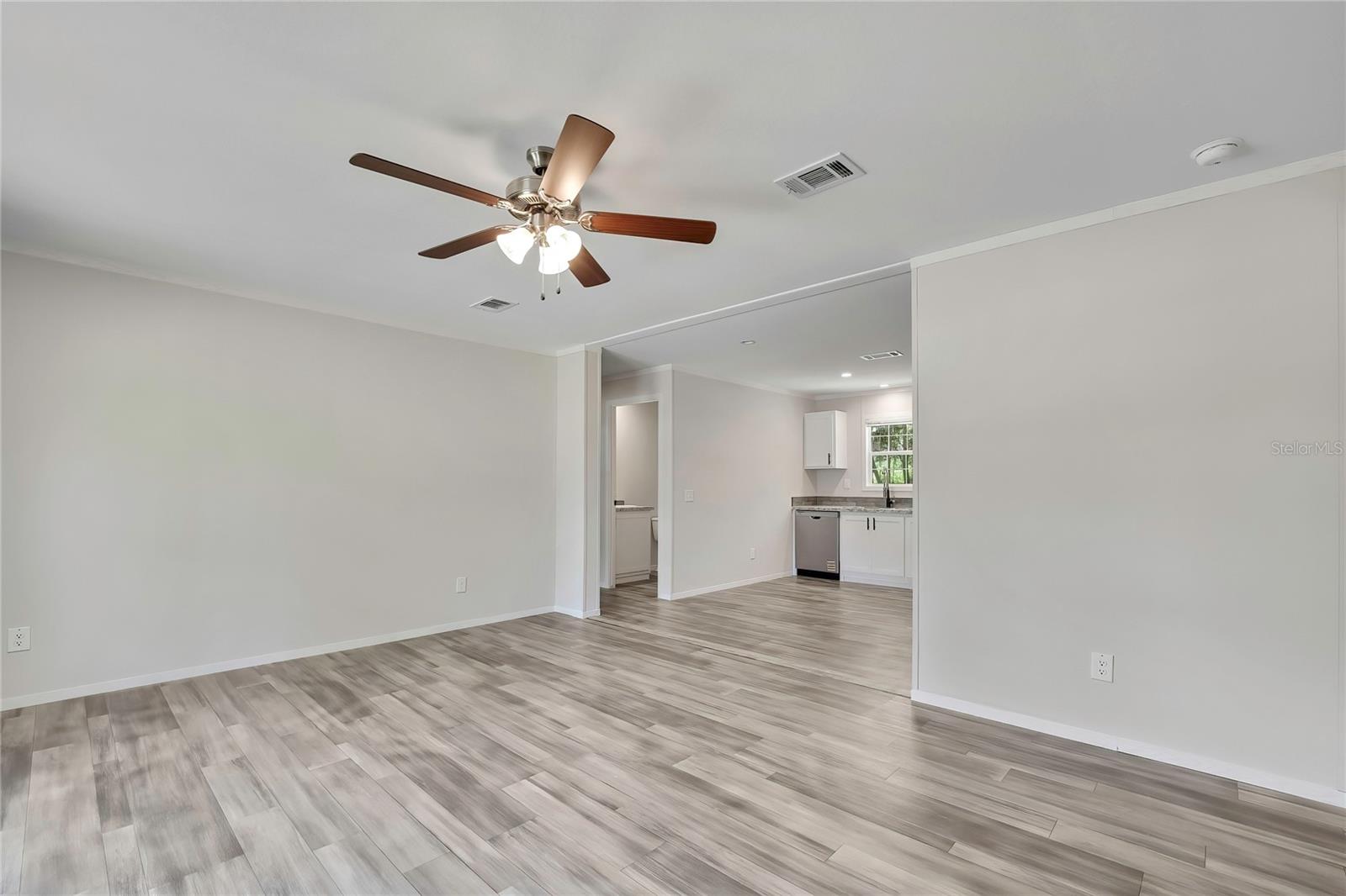 APACHE SHORES UNIT 04 - Residential