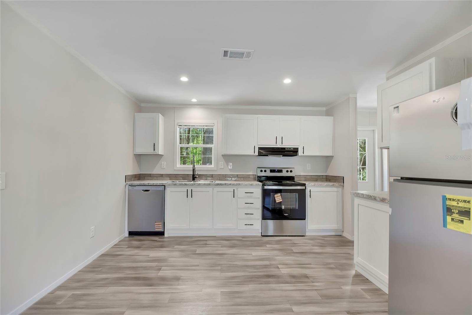 APACHE SHORES UNIT 04 - Residential