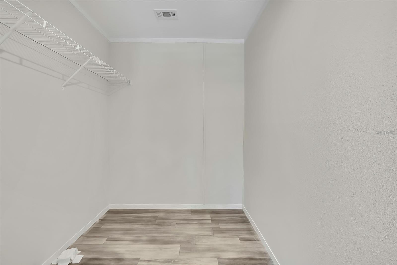 APACHE SHORES UNIT 04 - Residential