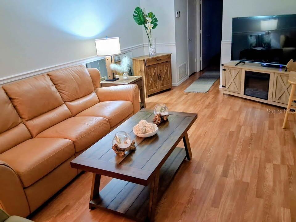 7 VISTA GARDENS TRAIL 105