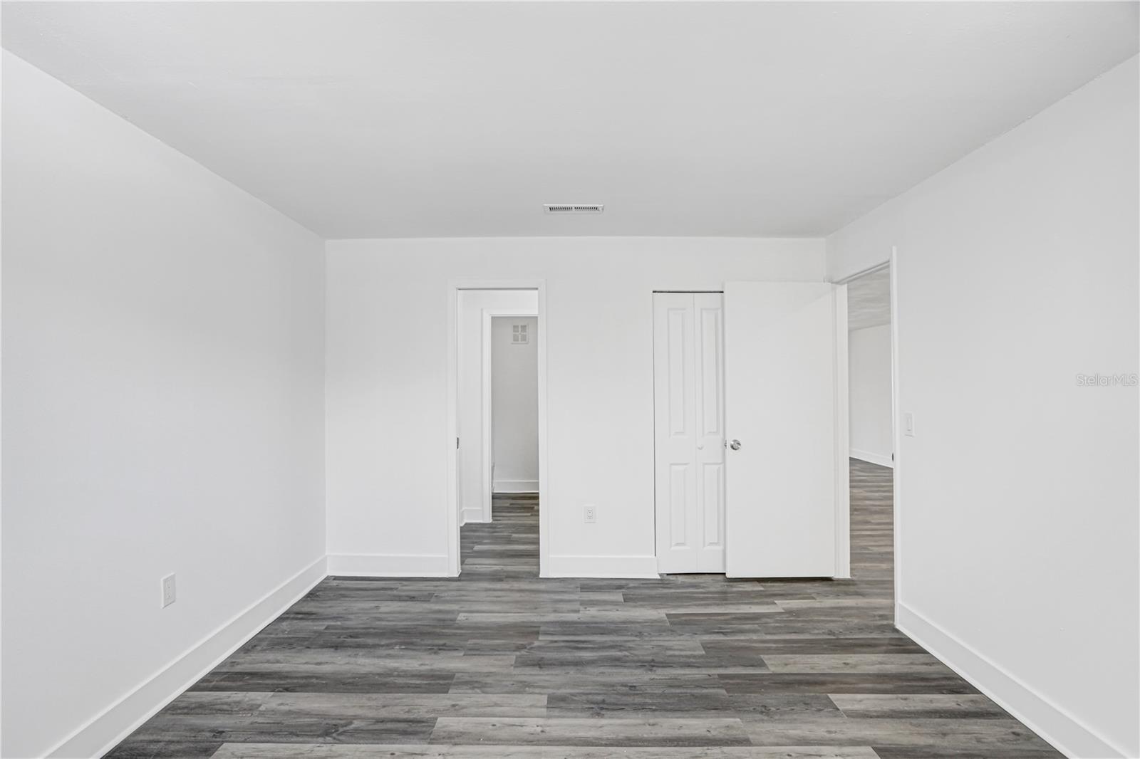 FIVE TOWNS OF ST PETE - Residential