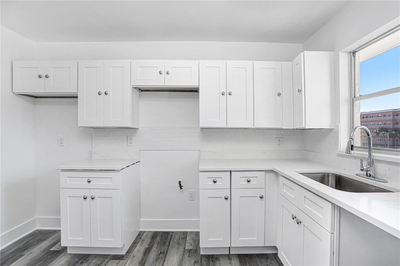 FIVE TOWNS OF ST PETE - Residential