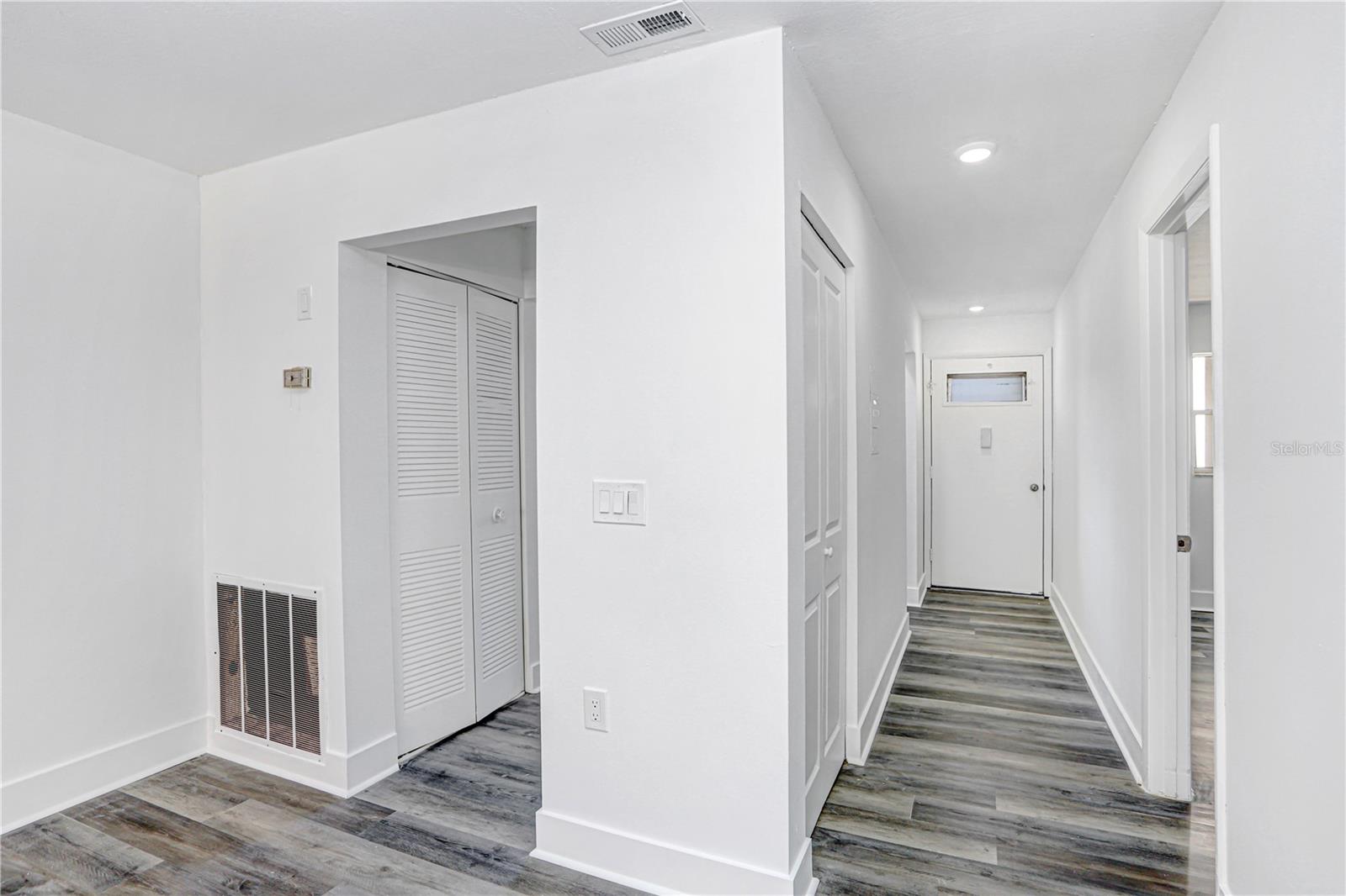 FIVE TOWNS OF ST PETE - Residential