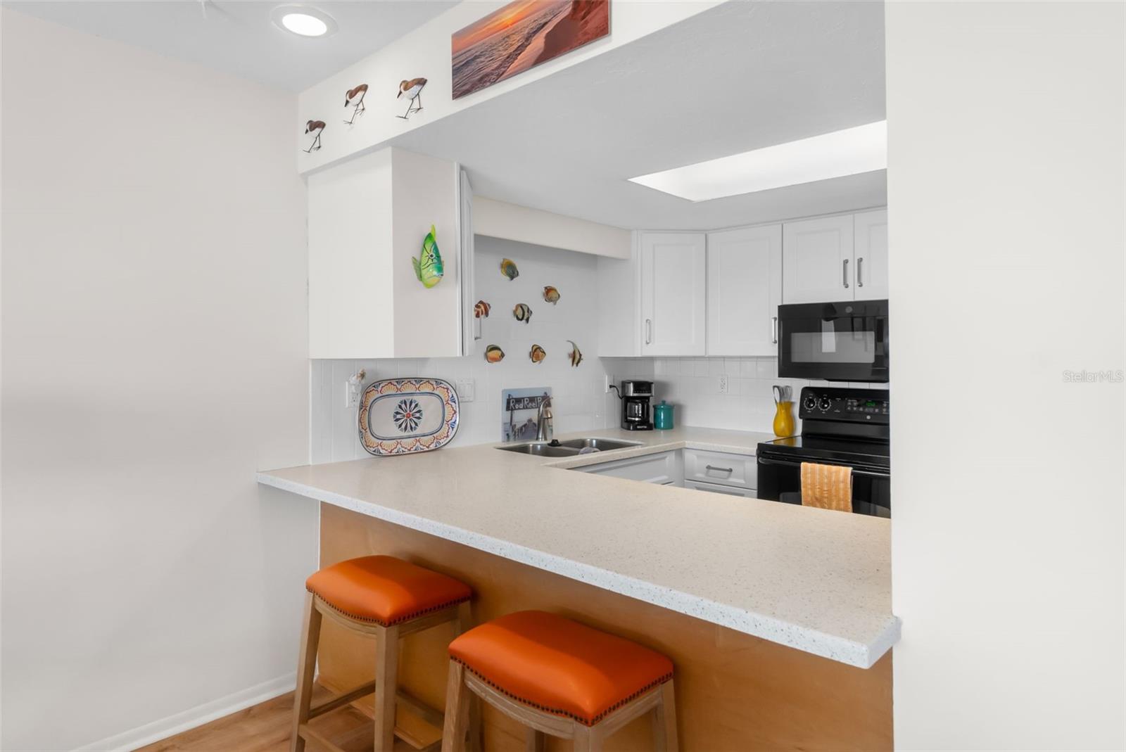 PELICAN COVE RESORT PH II - Residential