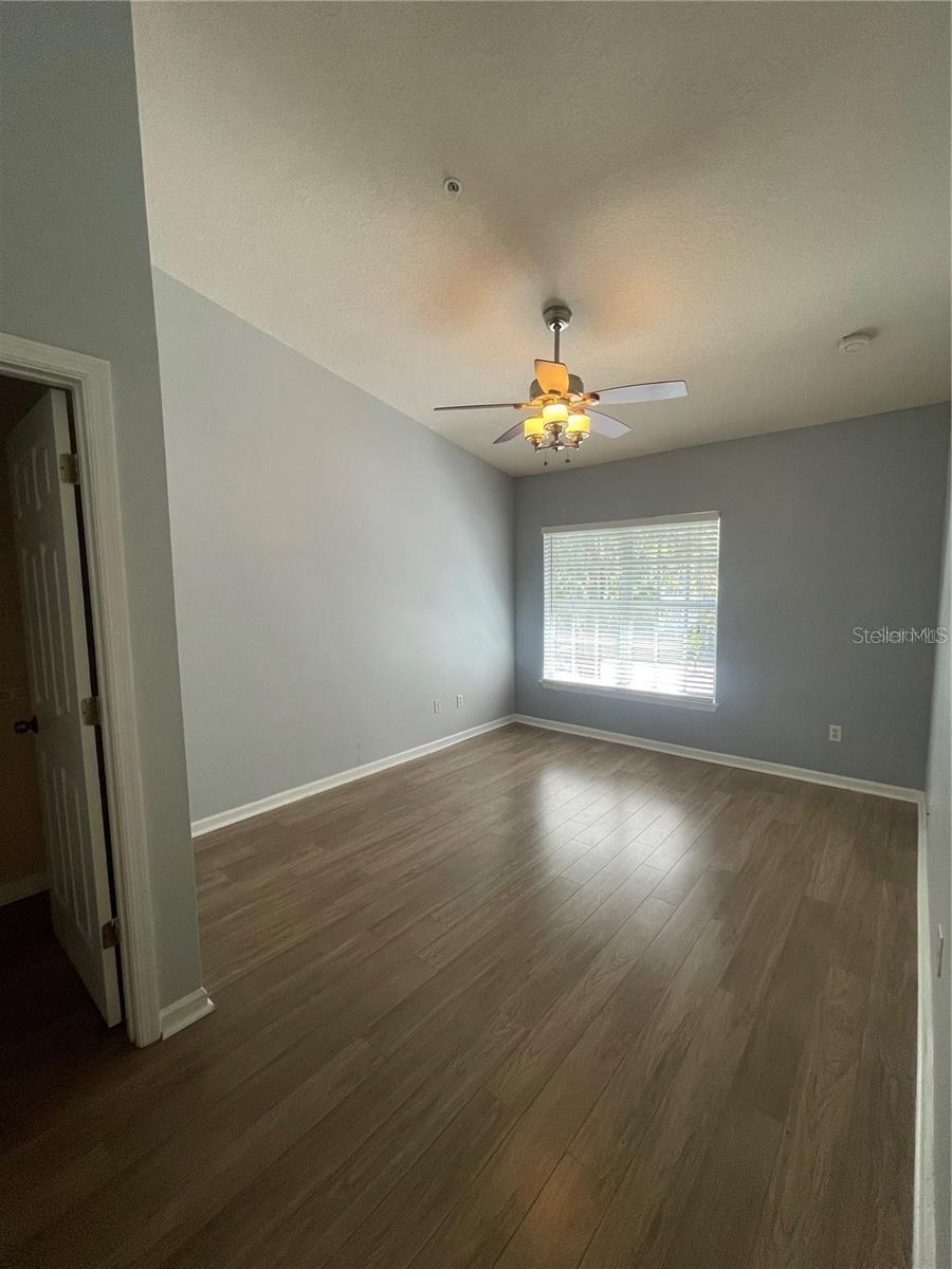 SUNSET LAKE - Residential Lease