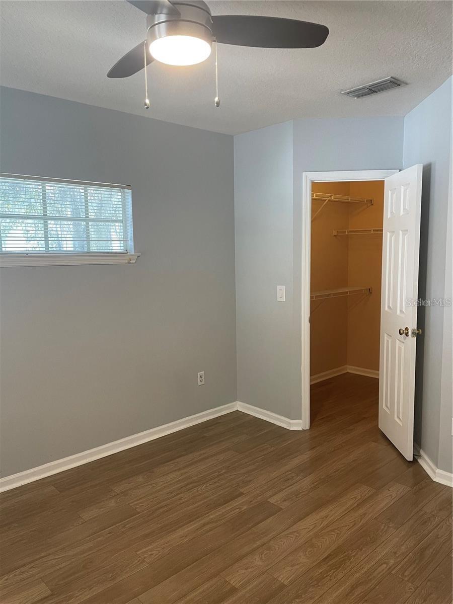 SUNSET LAKE - Residential Lease
