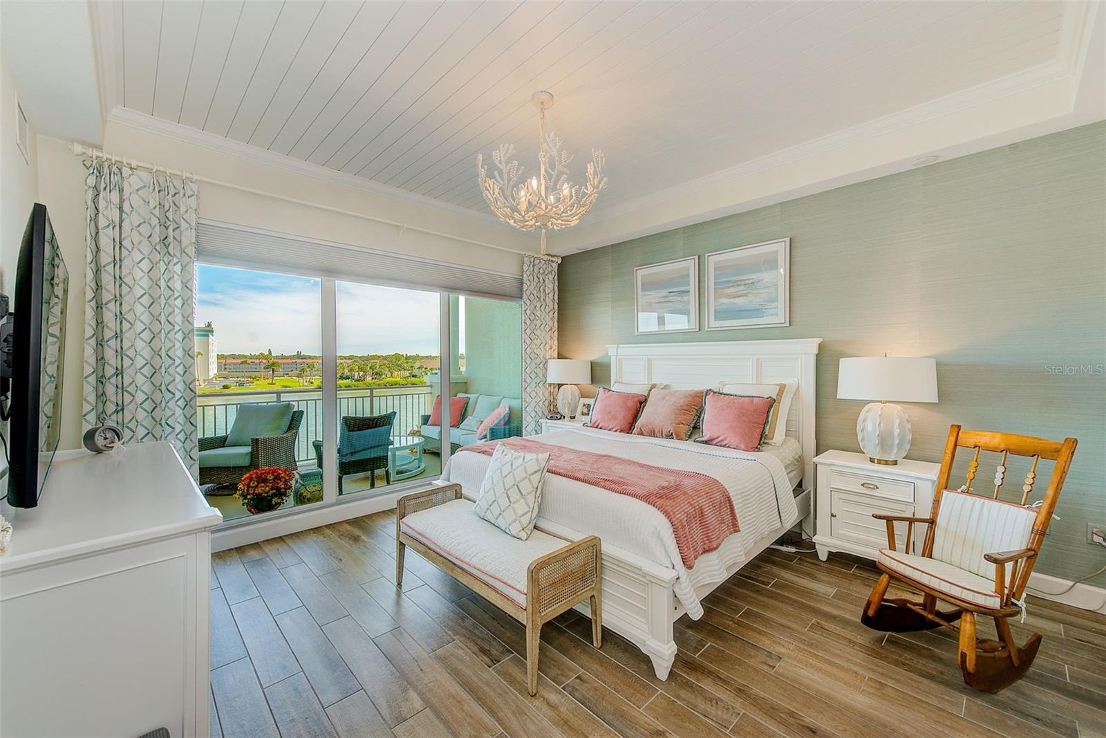 ANCHORAGE THE CONDO - Residential