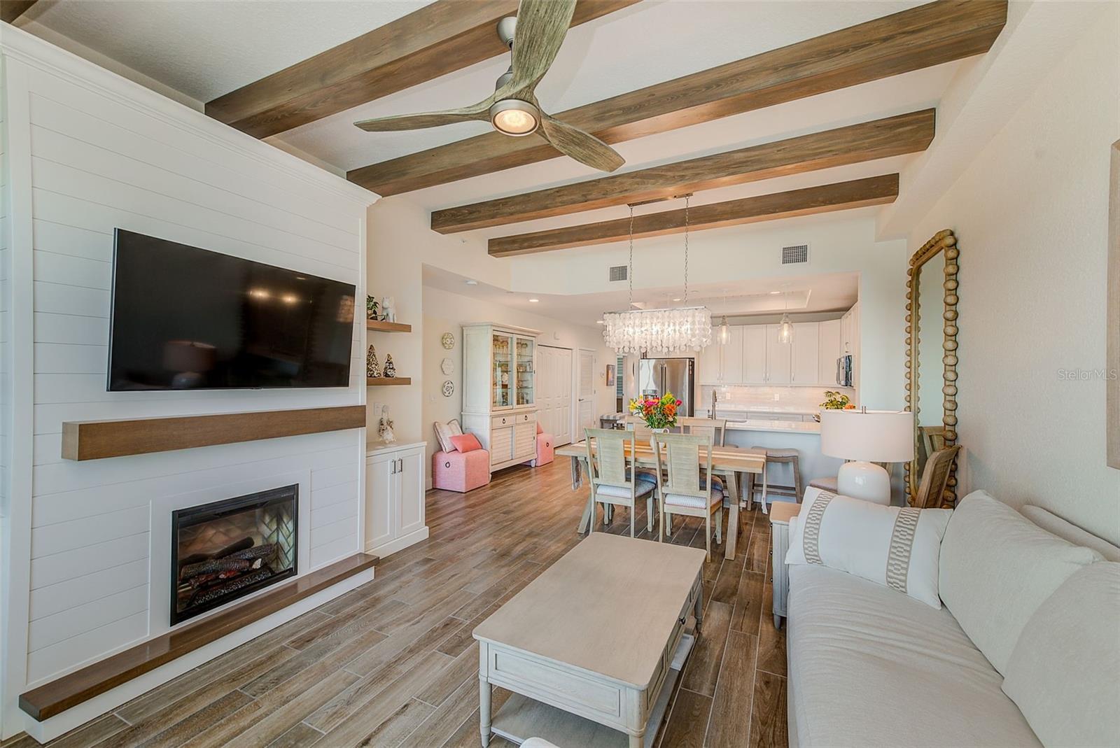 ANCHORAGE THE CONDO - Residential