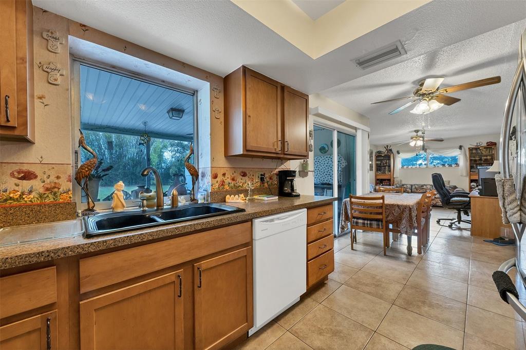 WATERLINE RD - Residential