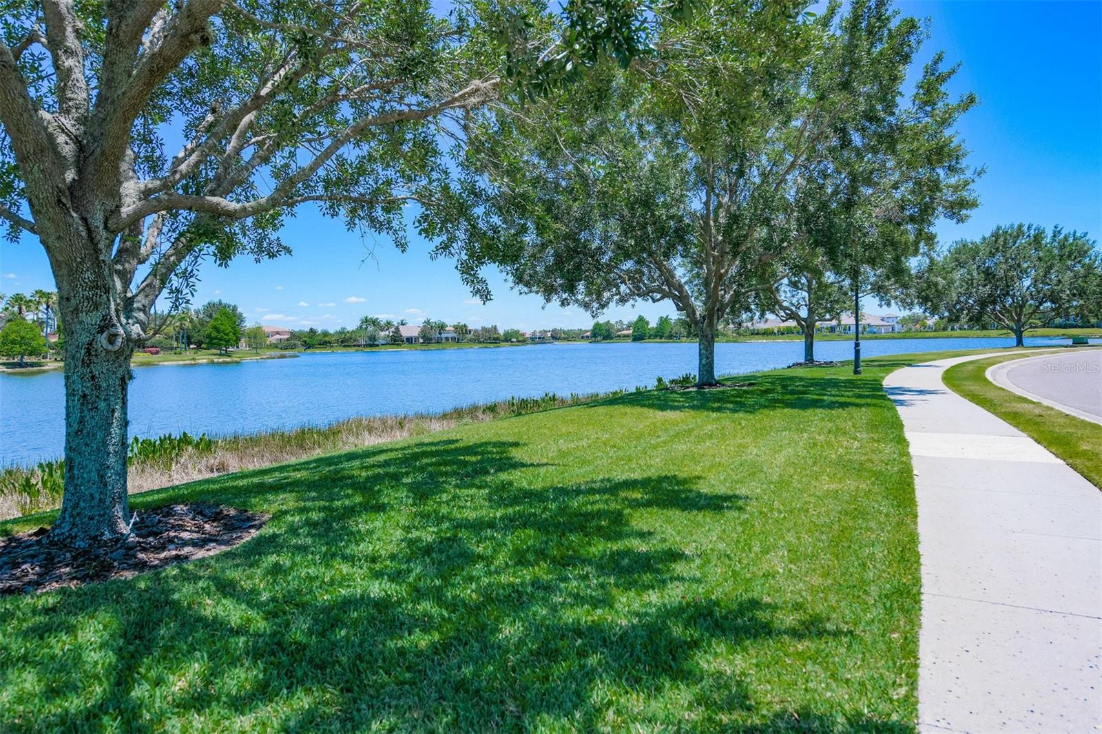 LAKE CLUB PH II UNIT 1-B - Residential