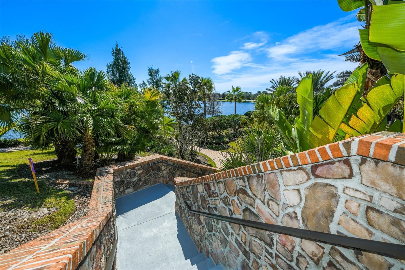 LAKE CLUB PH II UNIT 1-B - Residential