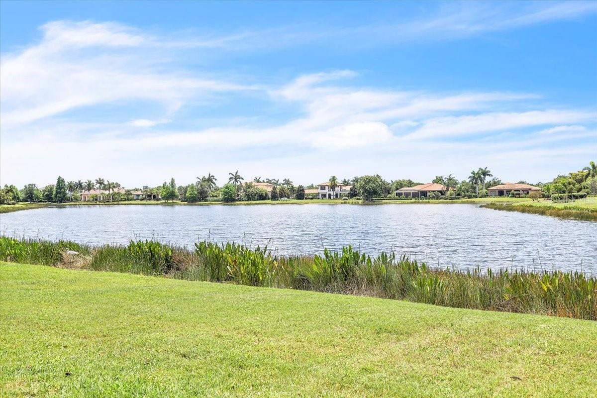 LAKE CLUB PH II UNIT 1-B - Residential