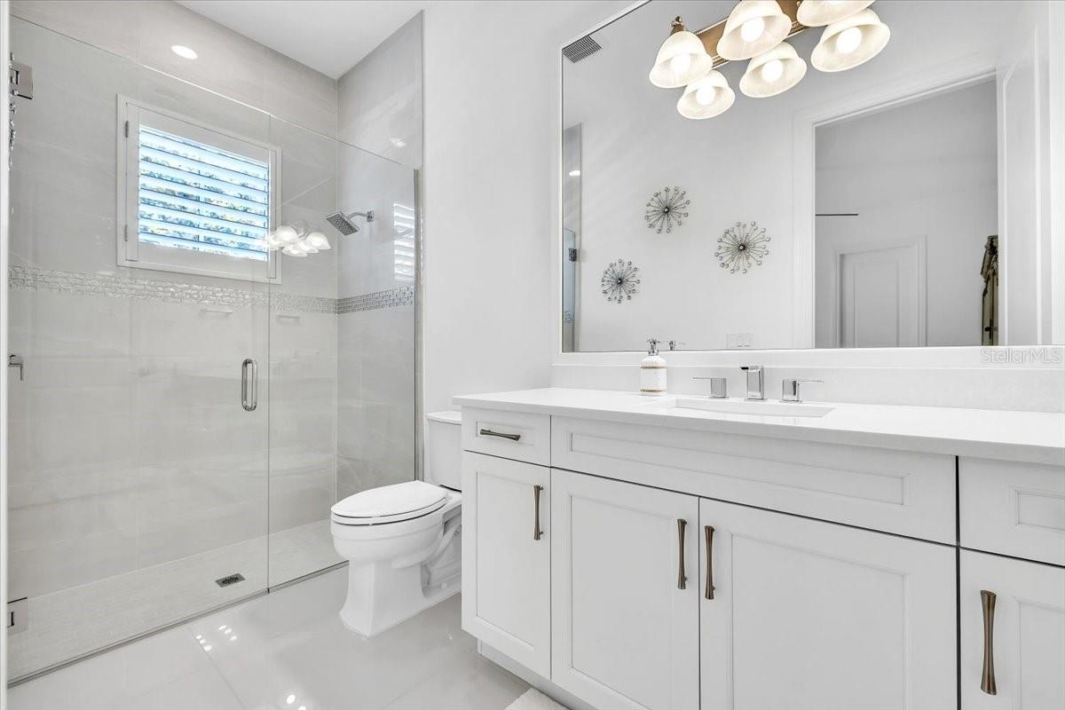 LAKE CLUB PH II UNIT 1-B - Residential