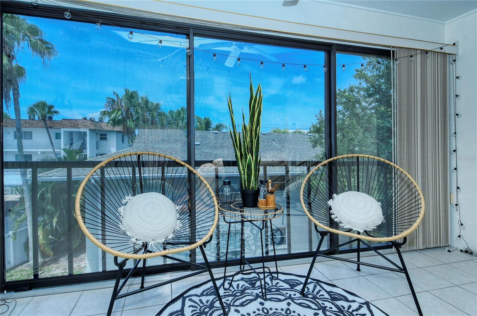 VISTA HERMOSA - Residential Lease