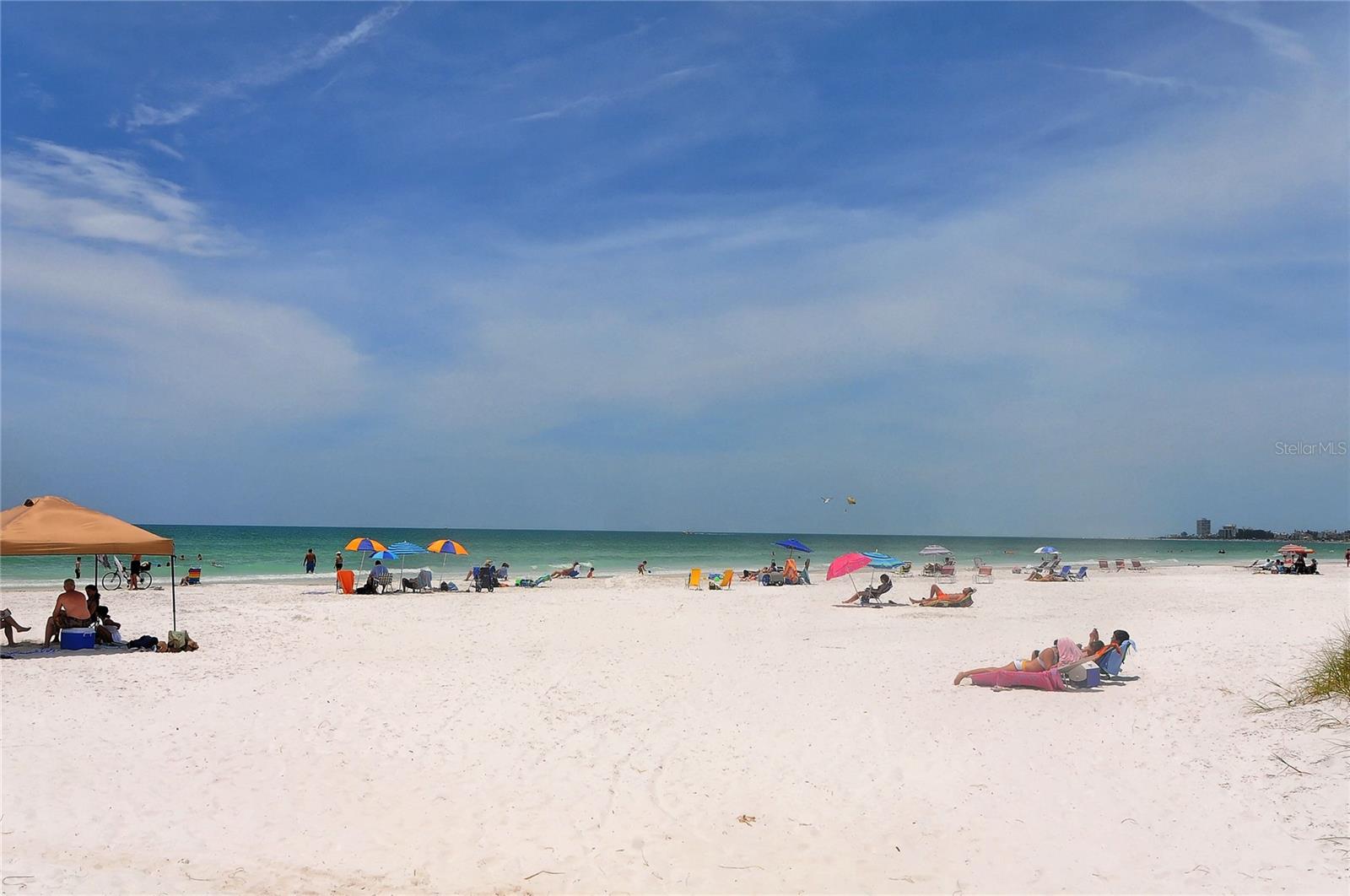 VISTA HERMOSA - Residential Lease