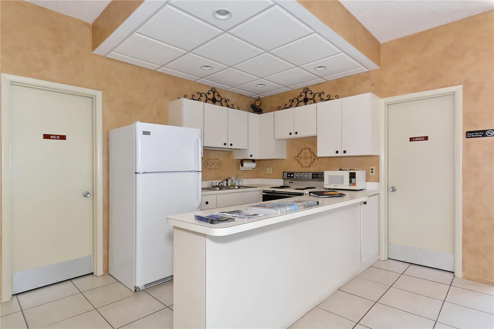 VISTA HERMOSA - Residential Lease