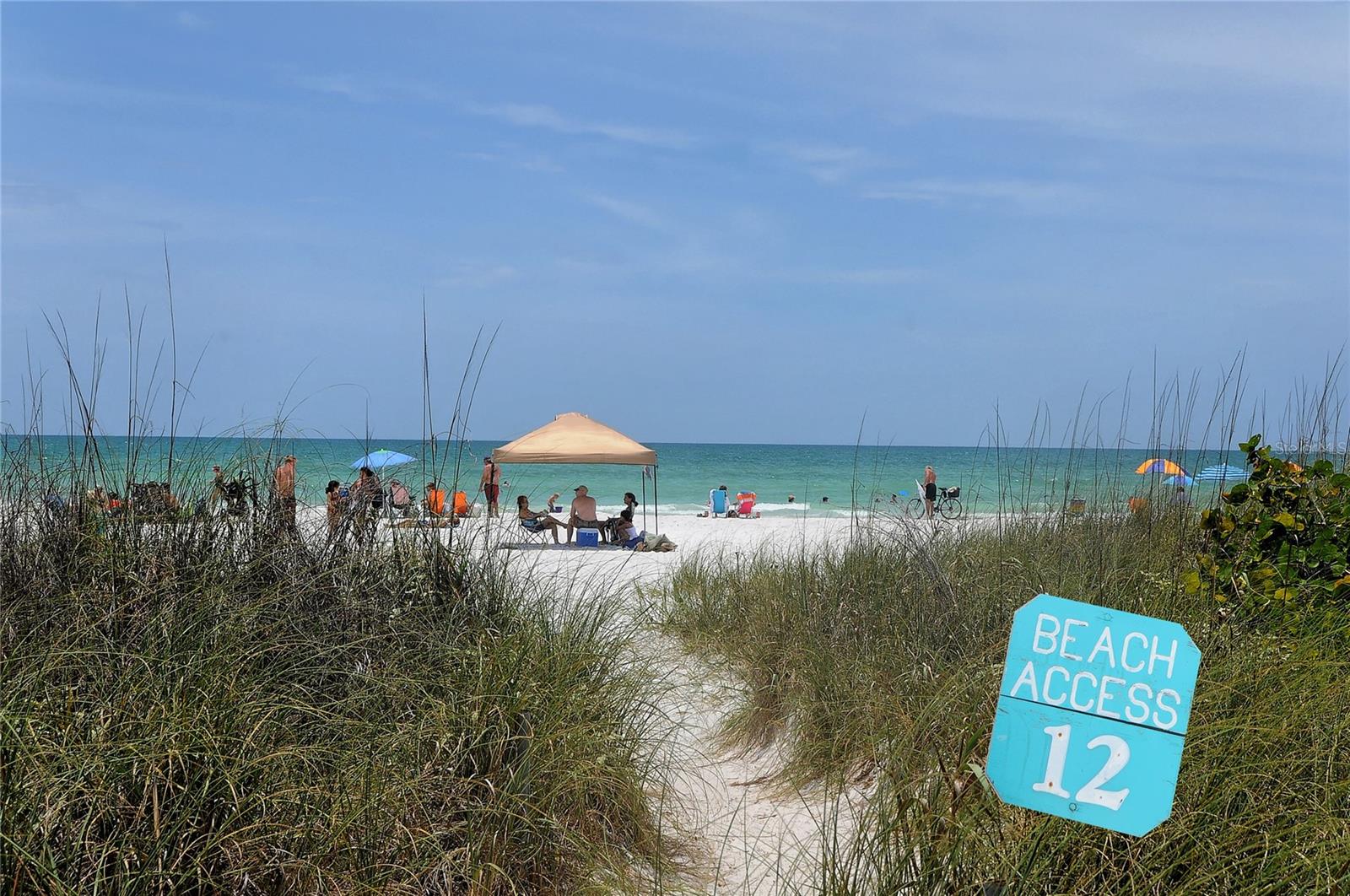 VISTA HERMOSA - Residential Lease