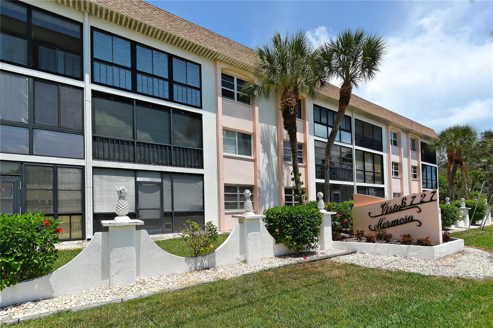 VISTA HERMOSA - Residential Lease