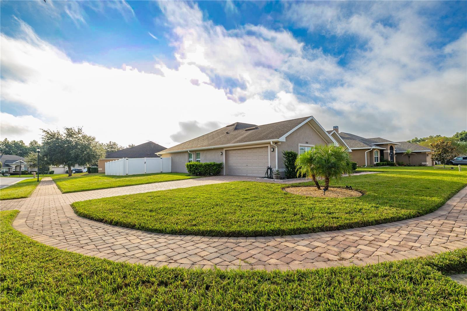 702 COUNTRY WALK COVE