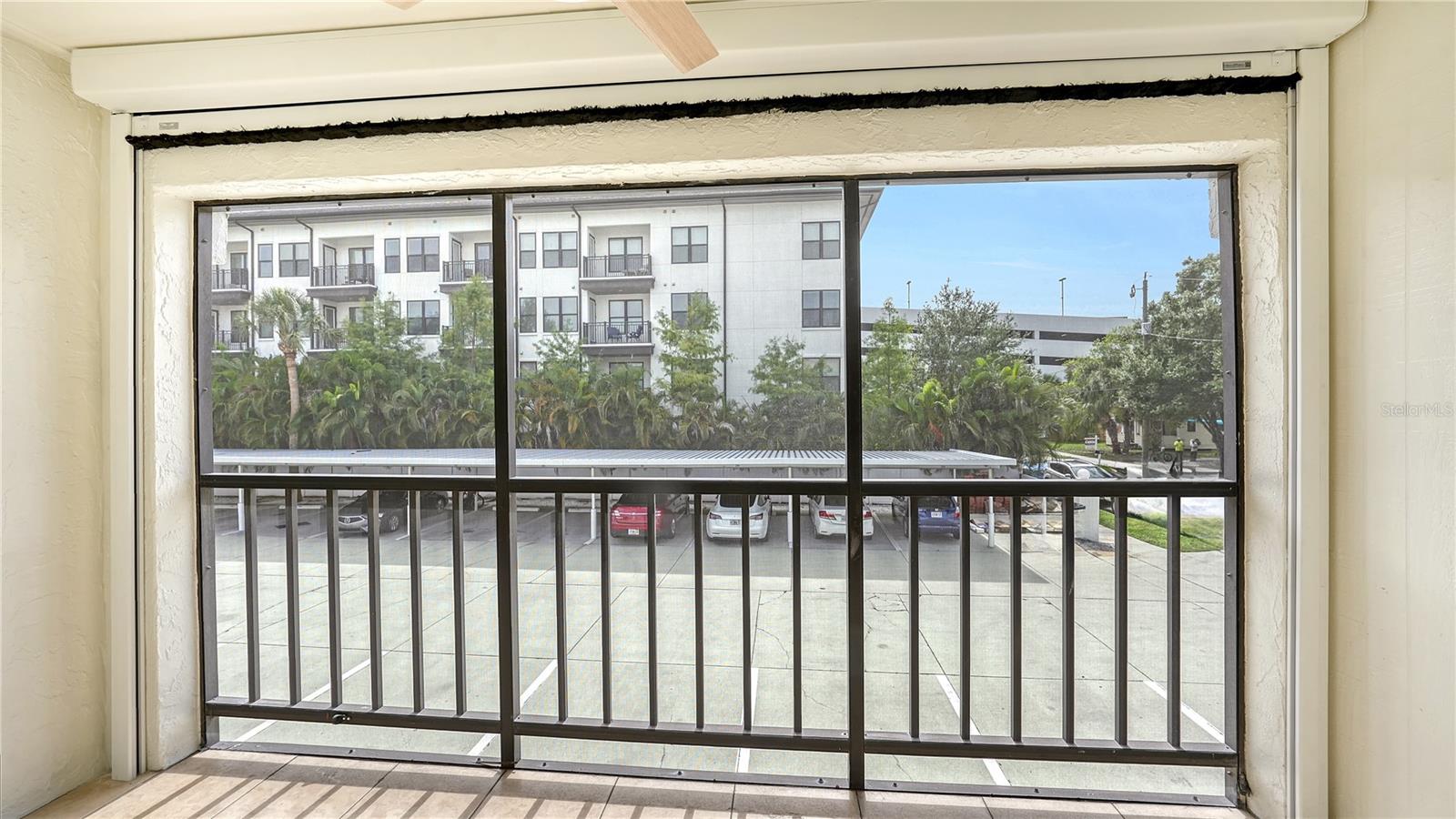 MENTONE COURT - Residential