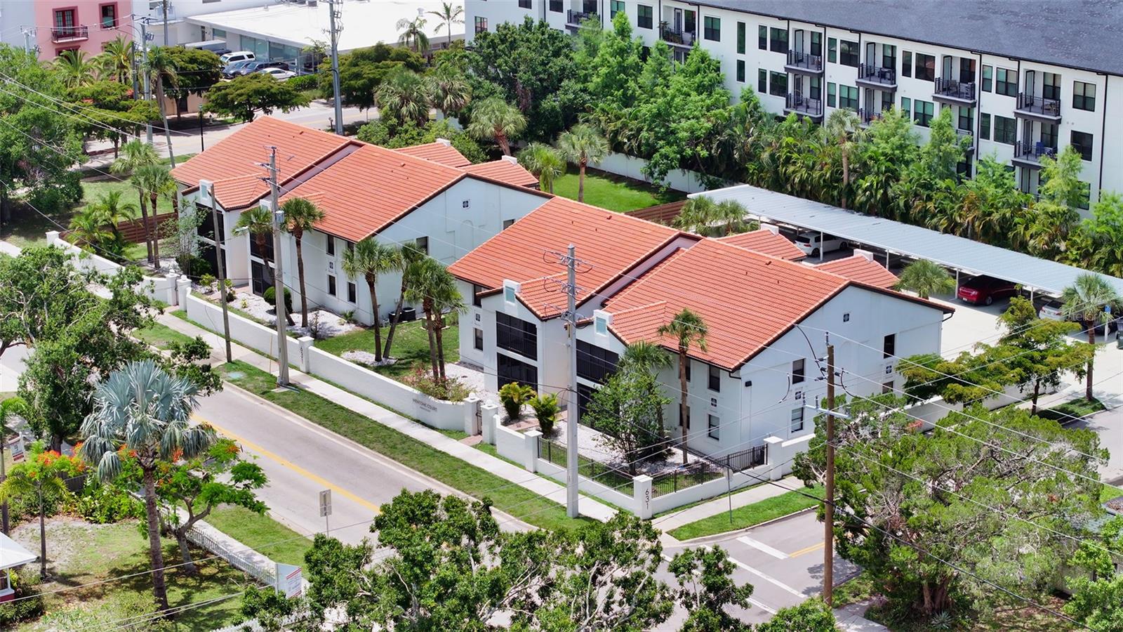 MENTONE COURT - Residential