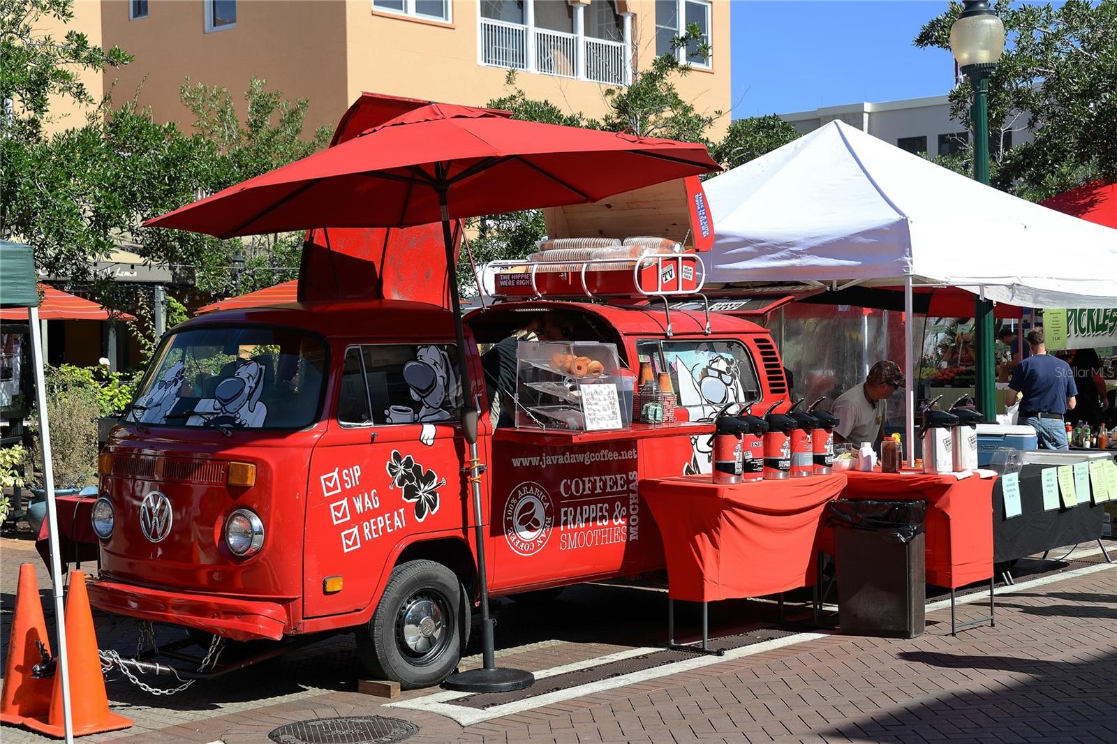 MENTONE COURT - Residential