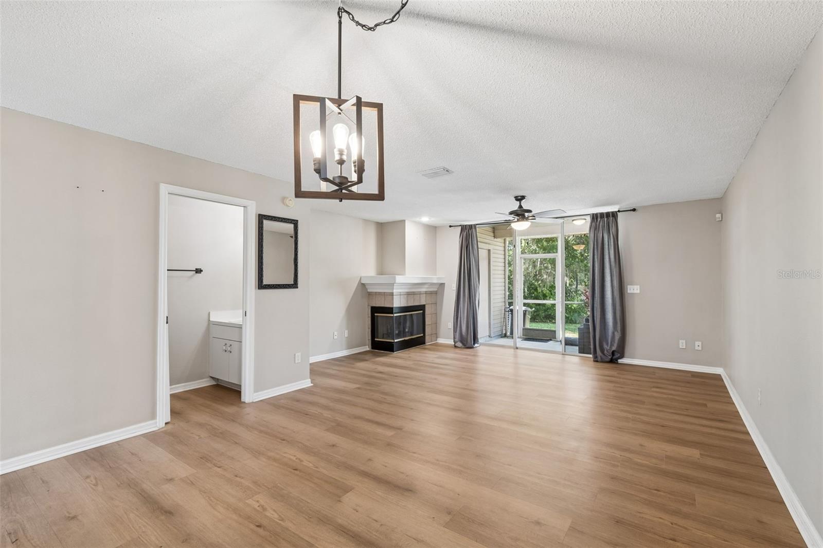 COURTYARDS 1 AT GLENEAGLES - Residential