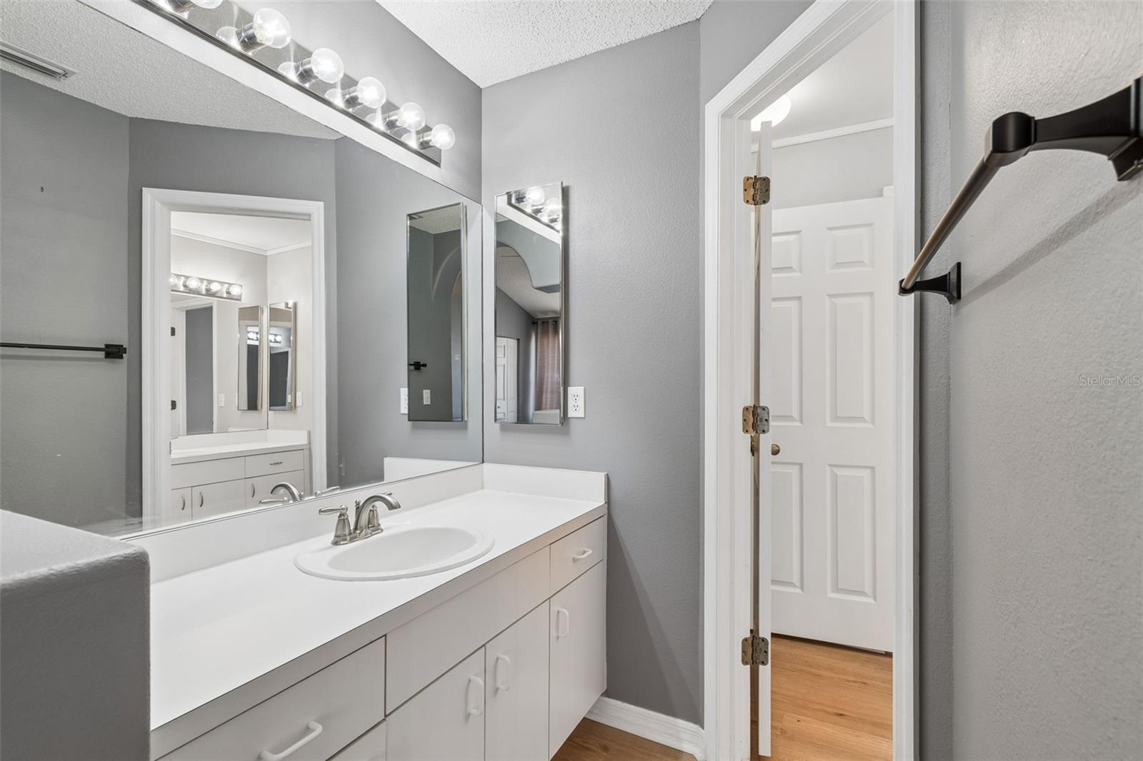 COURTYARDS 1 AT GLENEAGLES - Residential