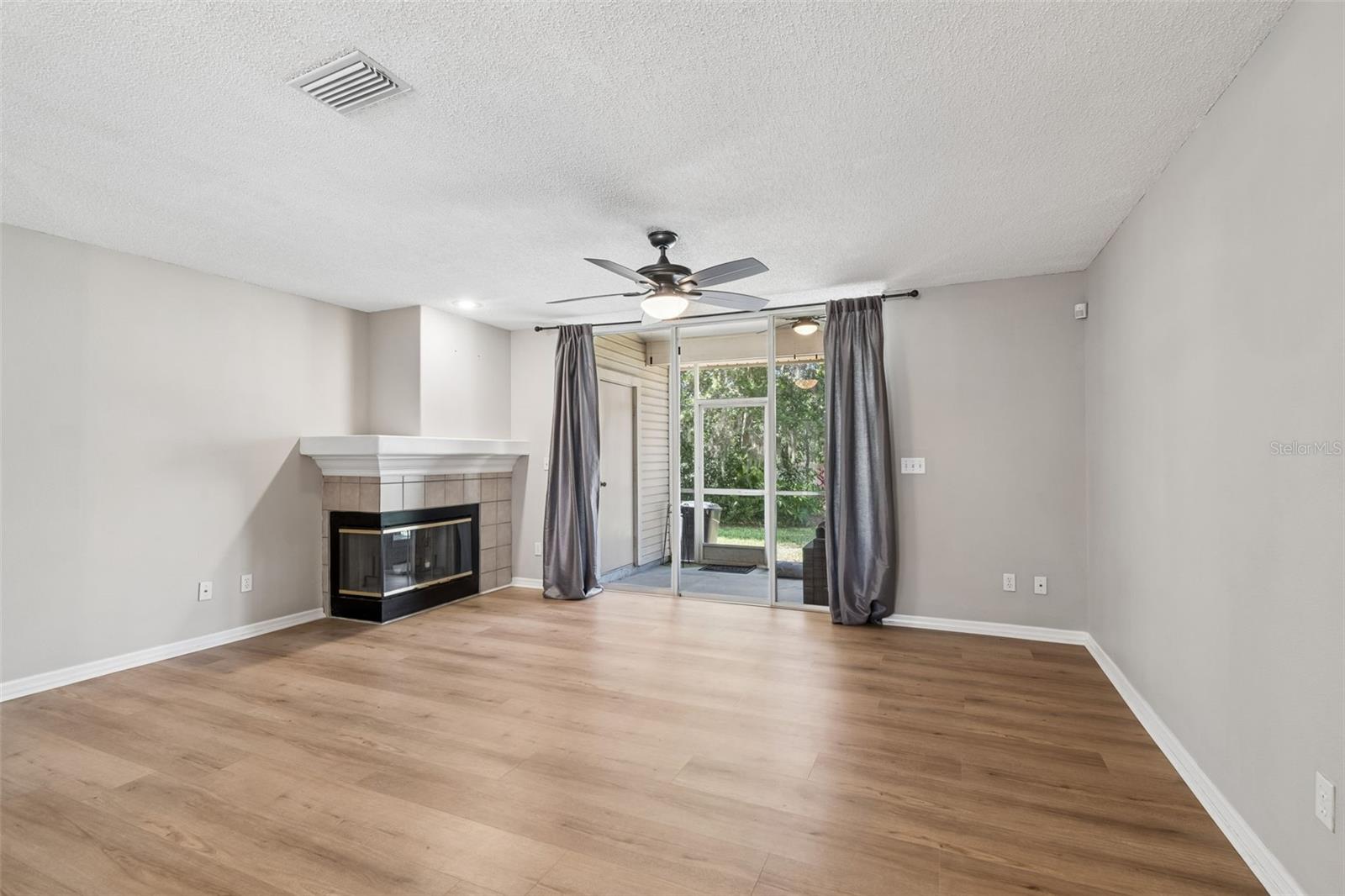 COURTYARDS 1 AT GLENEAGLES - Residential