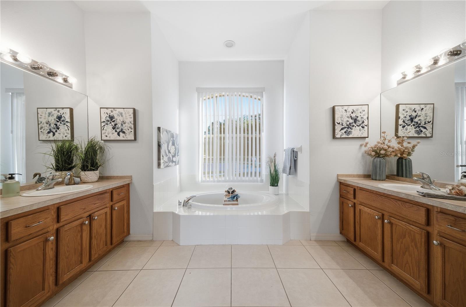 QUAIL WOODS - Residential