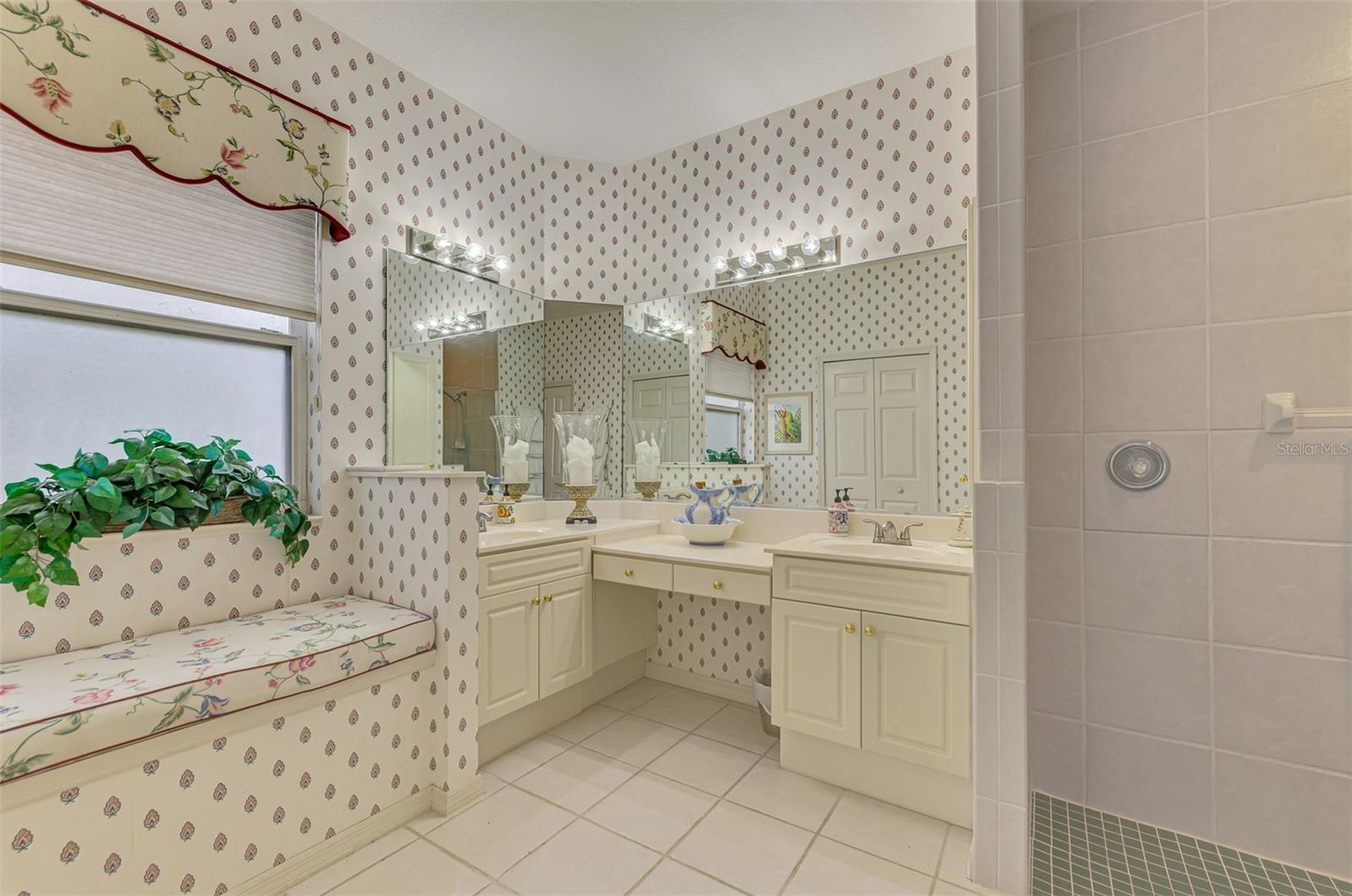 GULF VIEW ESTATES - Residential