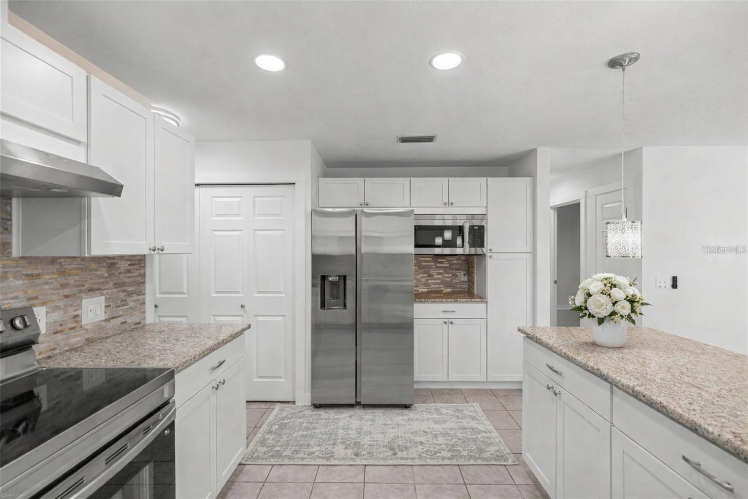 15211 SW 35TH AVENUE ROAD