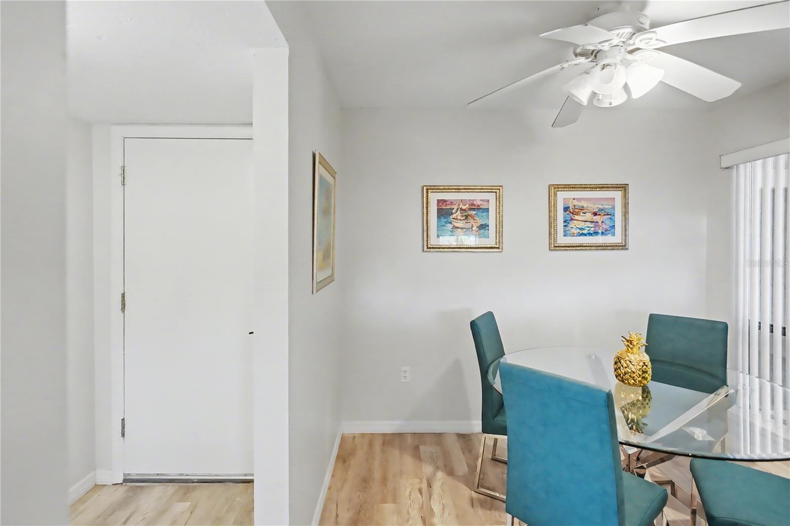 BAY OAKS - Residential