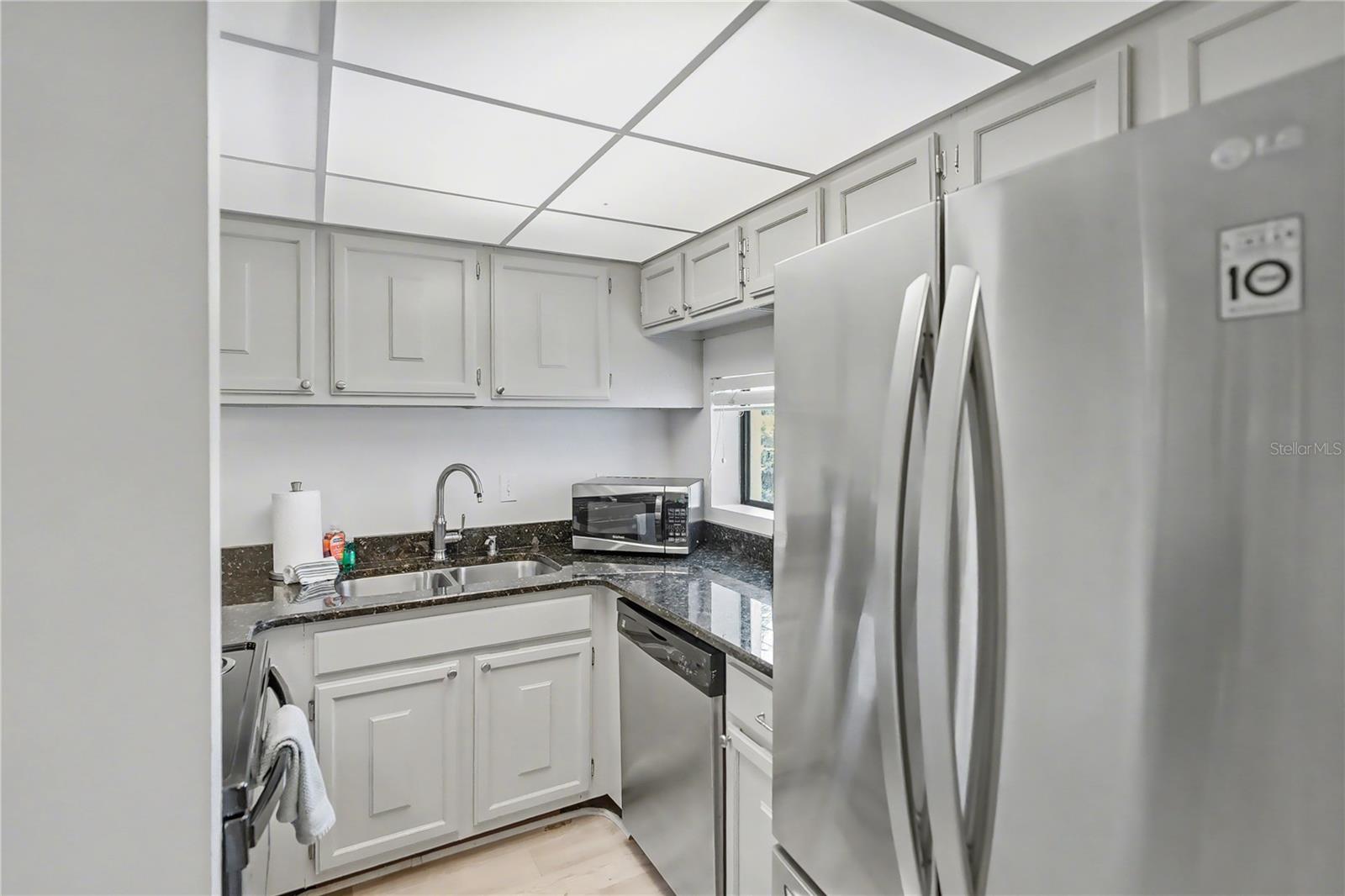 BAY OAKS - Residential