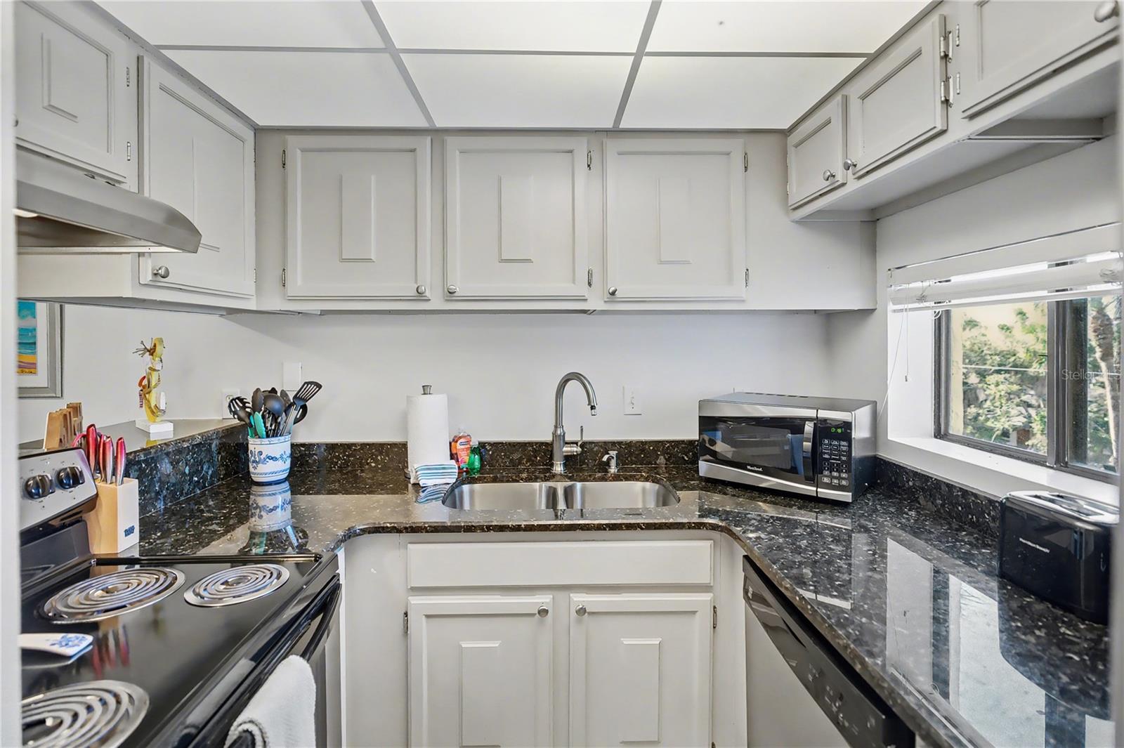 BAY OAKS - Residential