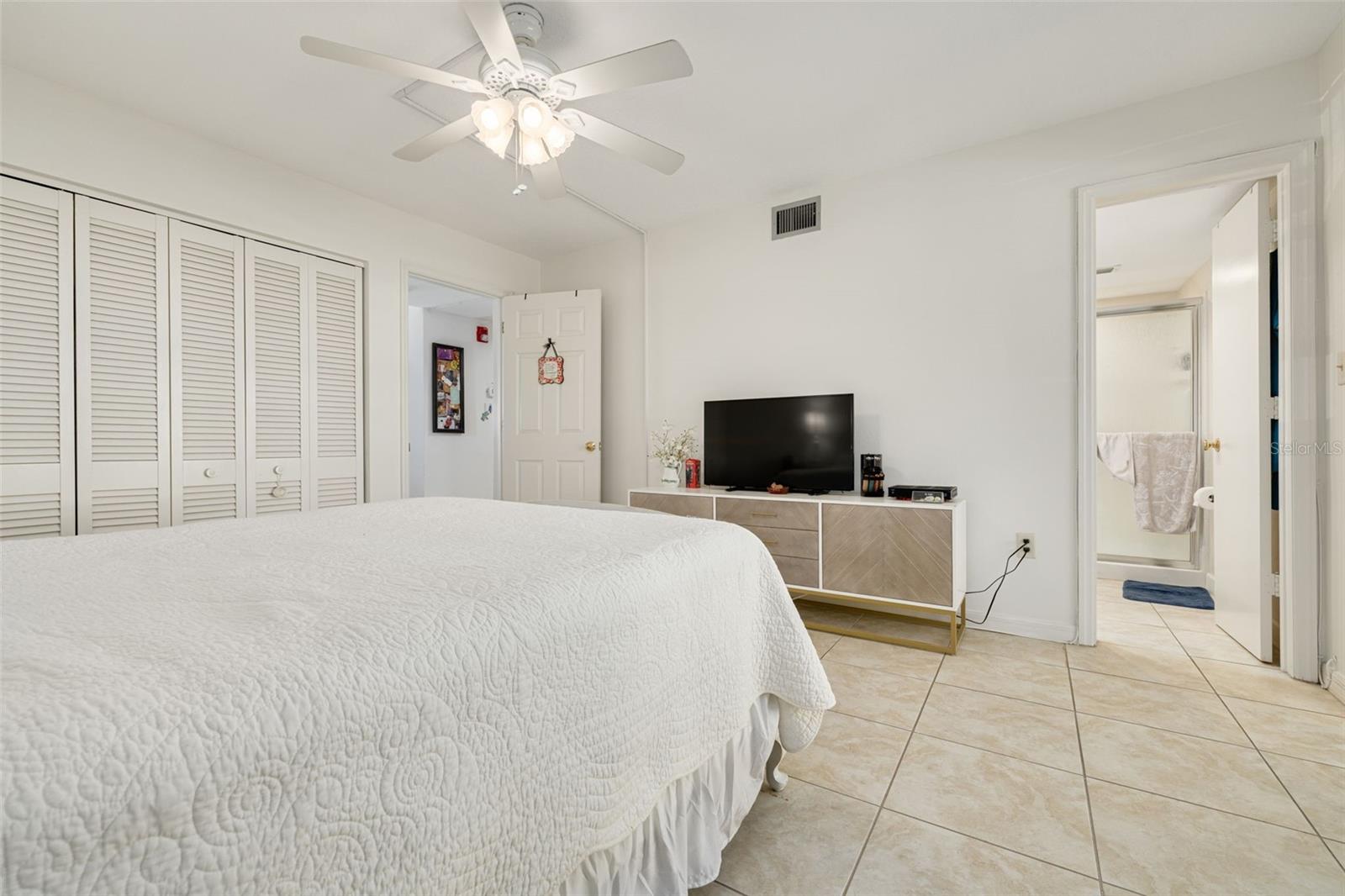 WINSTON GATEWAY ASSOC INC CONDO - Residential