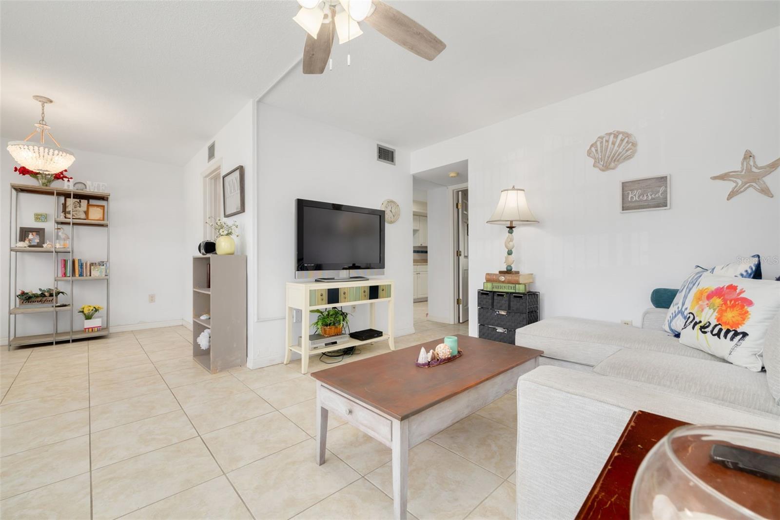 WINSTON GATEWAY ASSOC INC CONDO - Residential