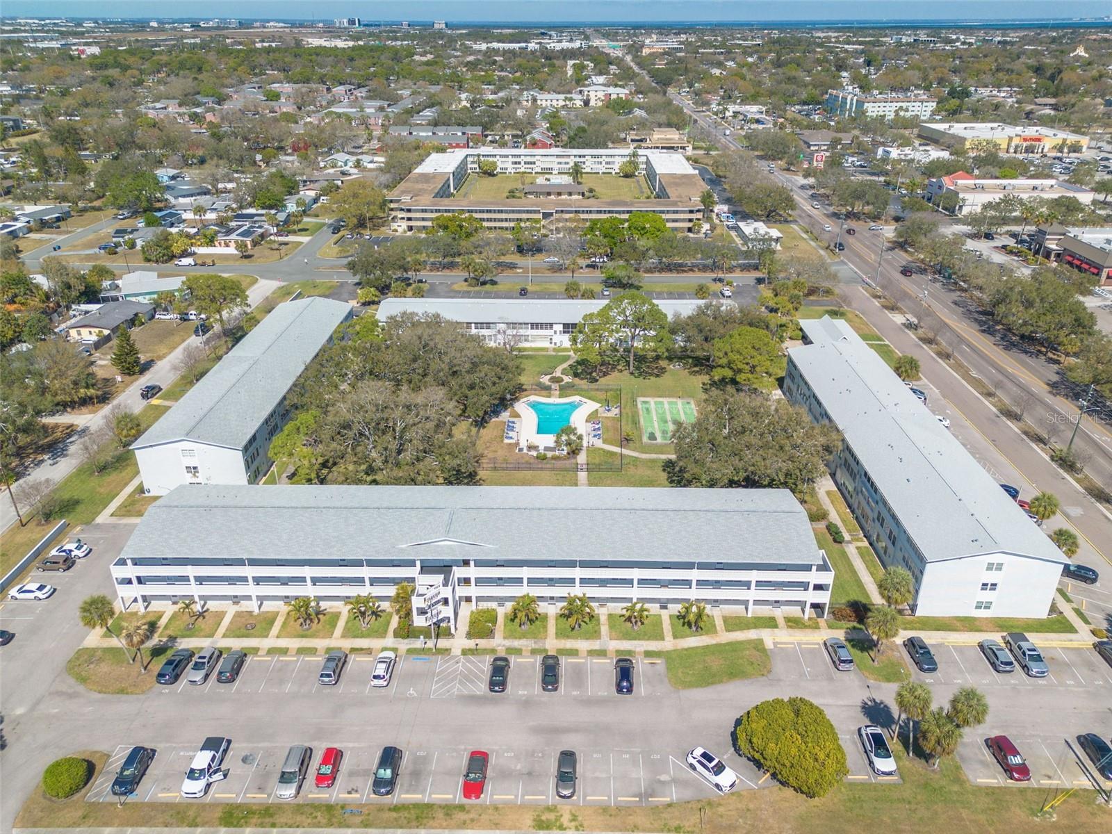 WINSTON GATEWAY ASSOC INC CONDO - Residential