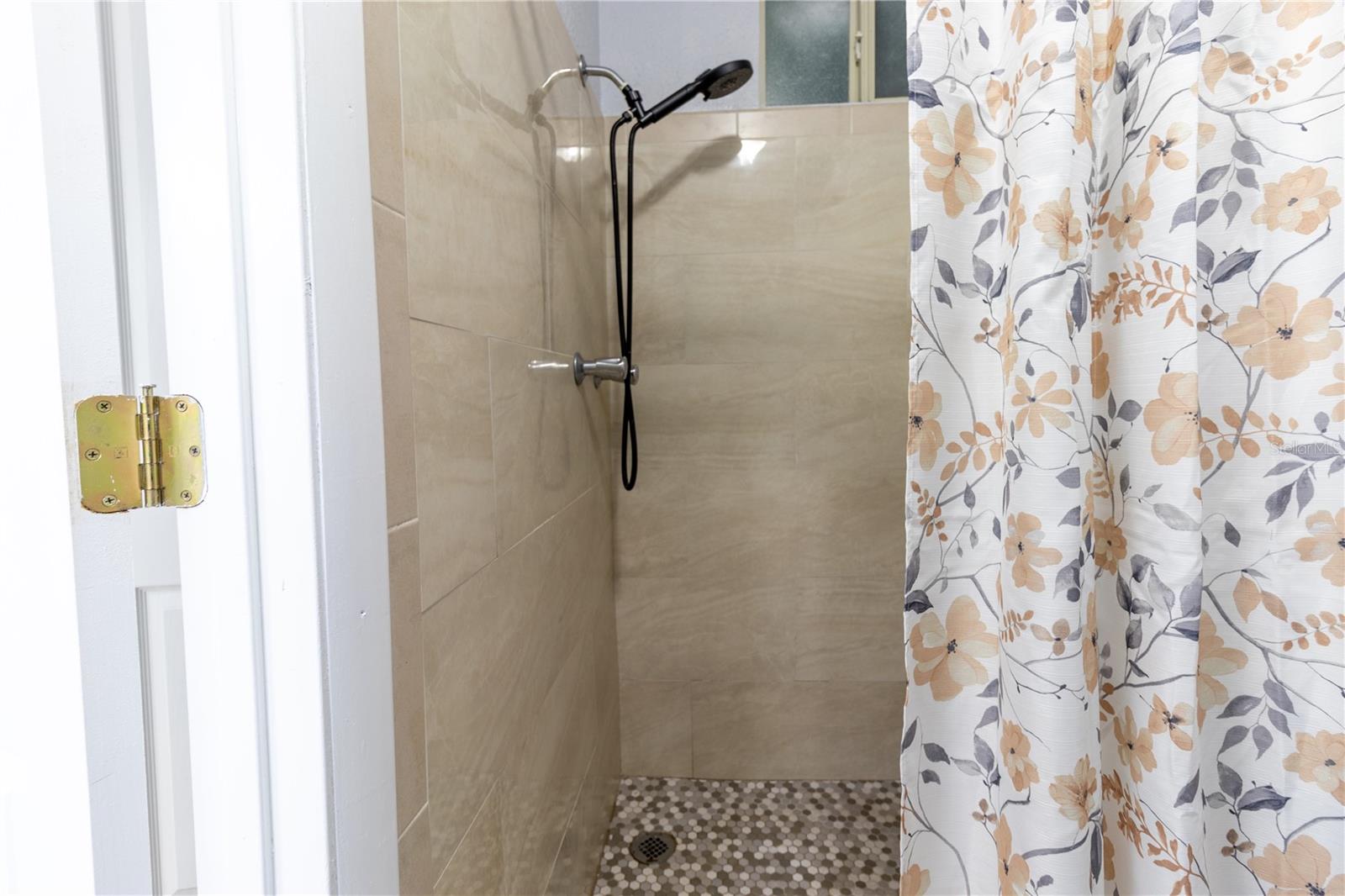 CRICKET CLUB CONDO - Residential